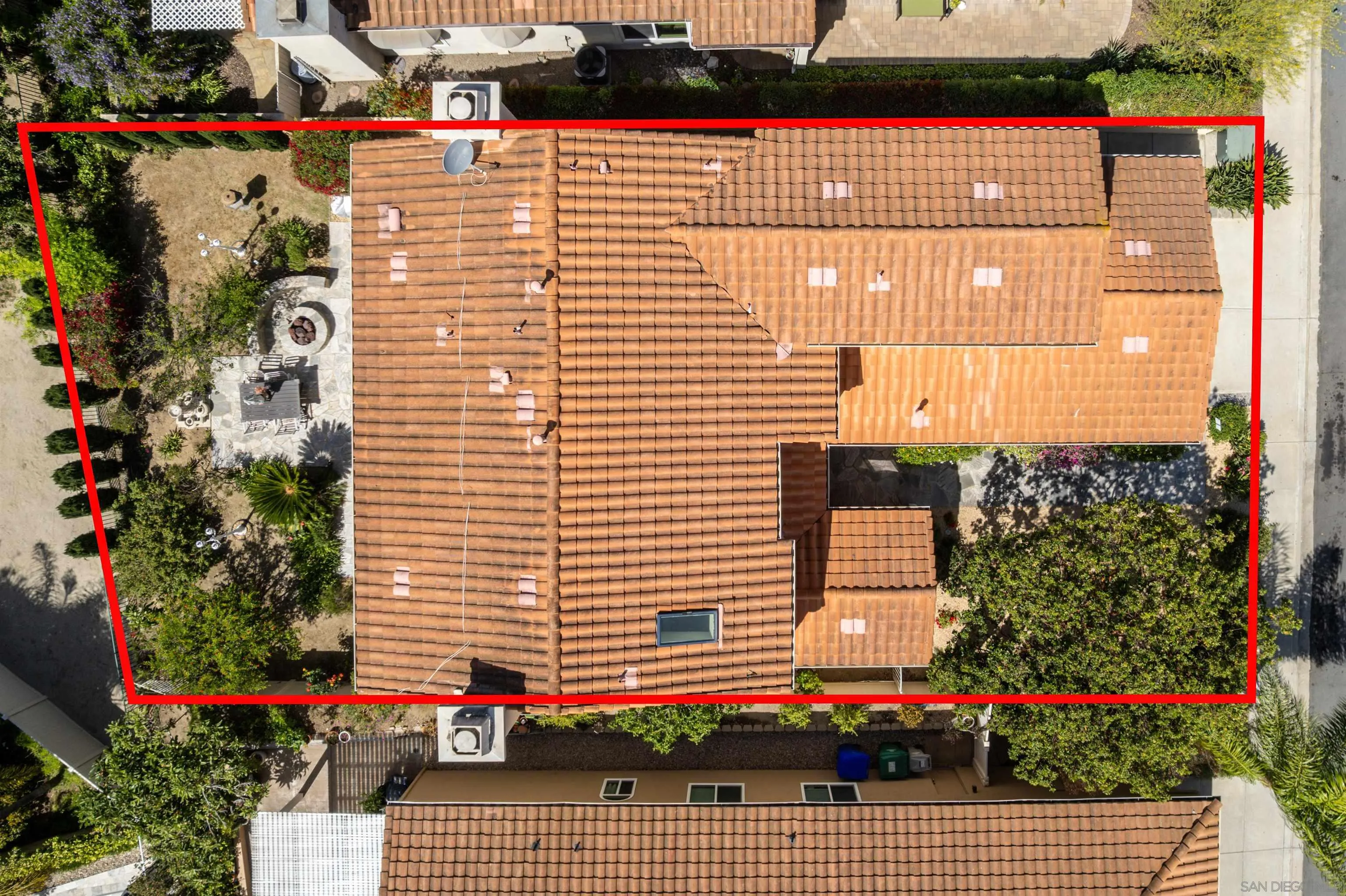 https://cdn.realtyfeed.com/cdn/127/260009780/e54aea865f046388ed34f8184bf90f4e.webp