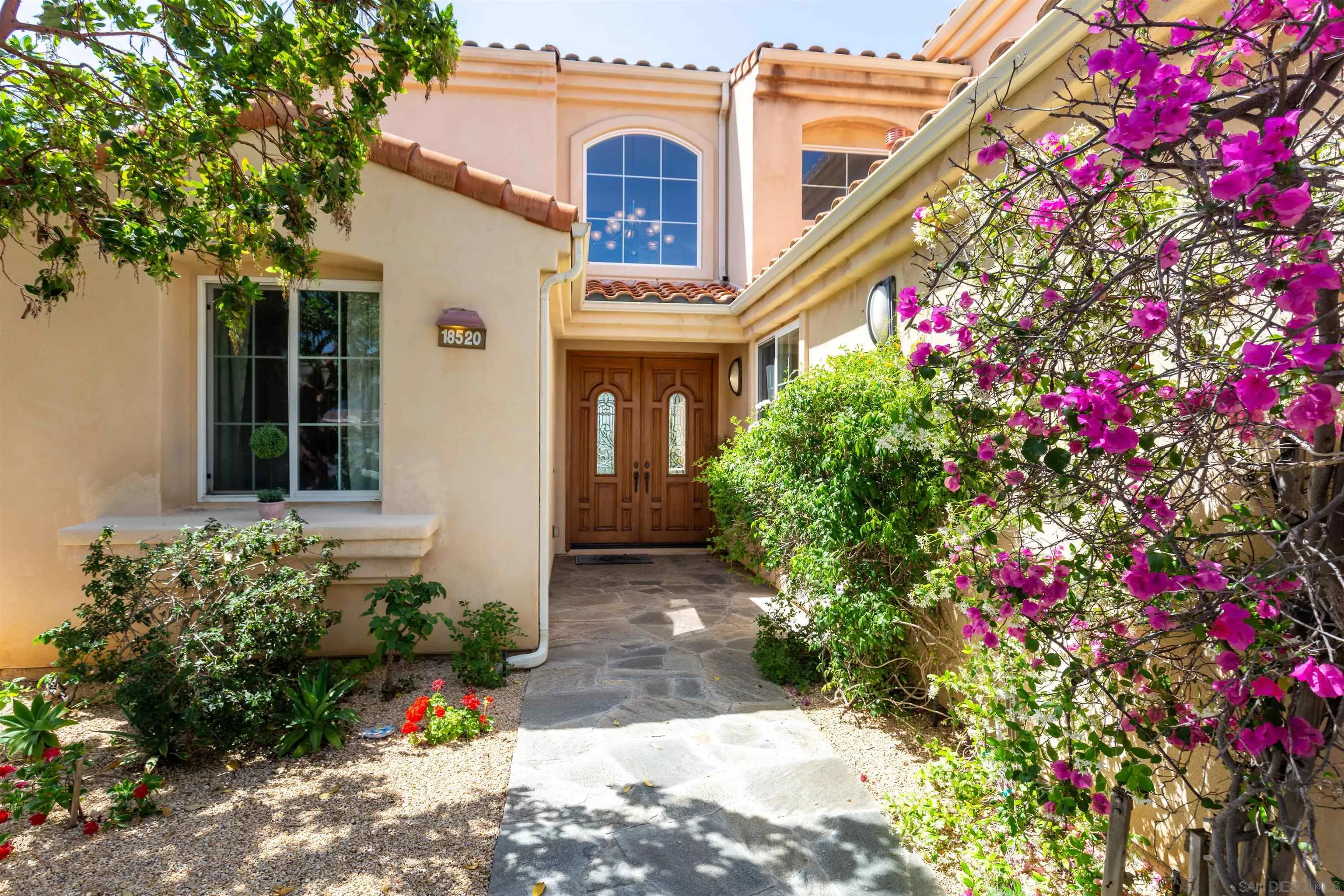 https://cdn.realtyfeed.com/cdn/127/260009780/e7662dbaa2e40d148901a9d1a731b16a.webp