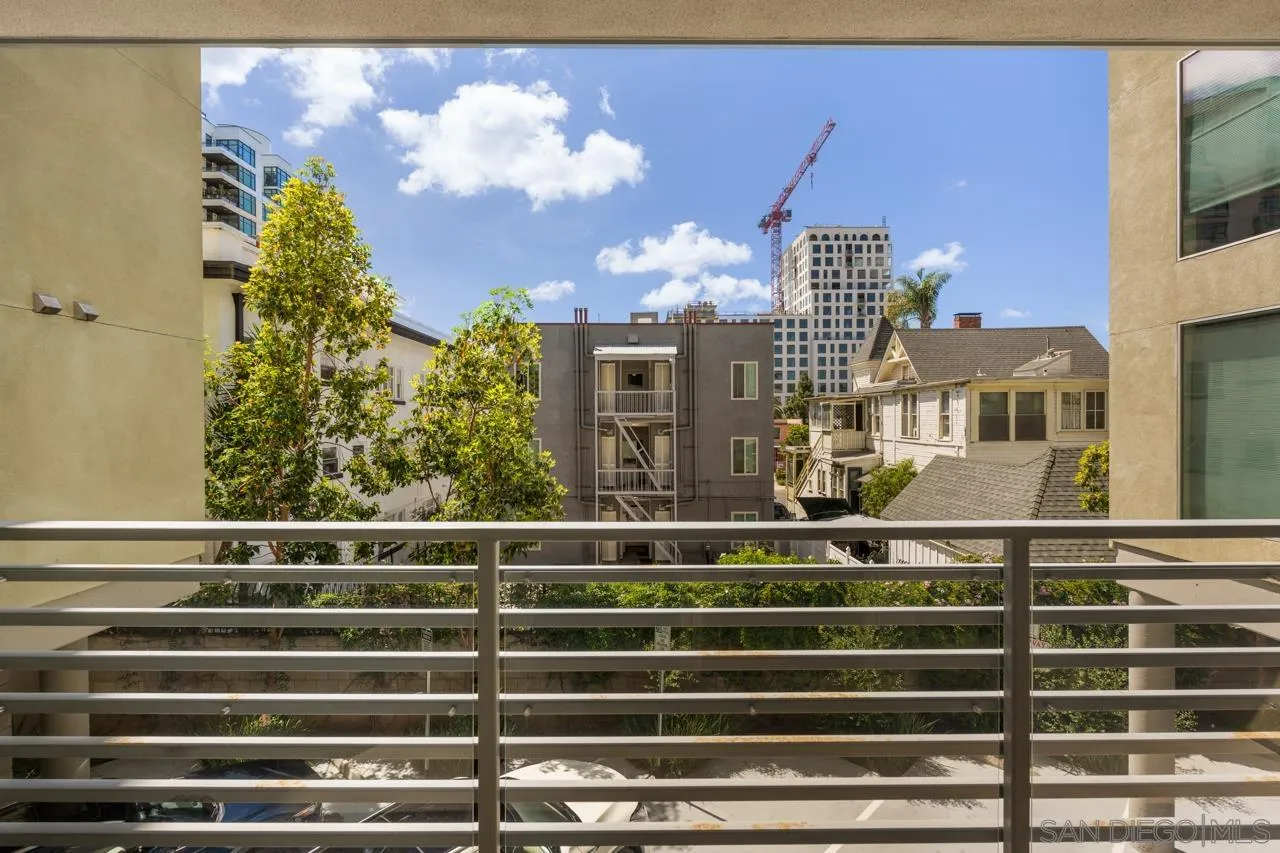https://cdn.realtyfeed.com/cdn/127/260009784/4a18c5dbdaf43f9310b6ced364e62091.webp