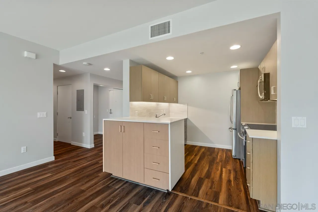 Photo #6: 260009784 Listing: Photo #6