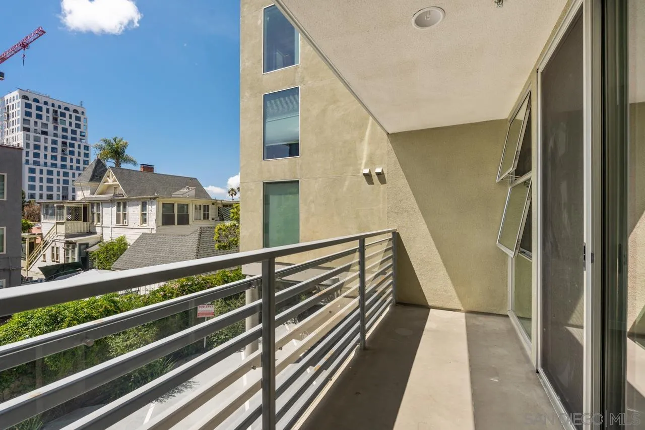 https://cdn.realtyfeed.com/cdn/127/260009784/c73f59cd1d7bd2ea195e3b4b65ed7483.webp