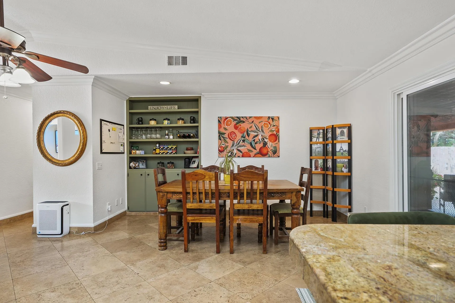 https://cdn.realtyfeed.com/cdn/127/260009790/90b1e8e60db98526f5974121c675ae1d.webp