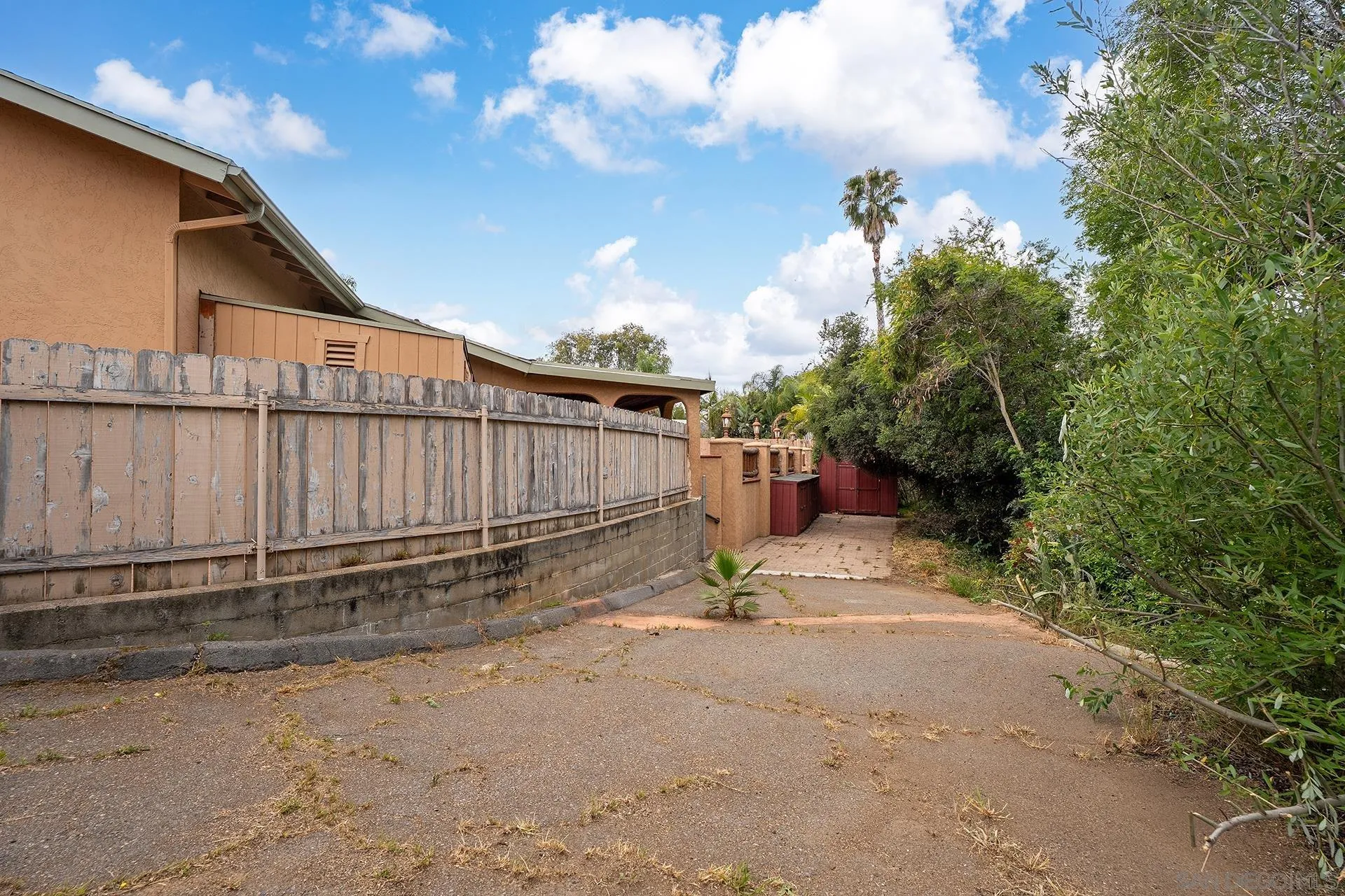 https://cdn.realtyfeed.com/cdn/127/260009790/b36d77538dd812e13bc76c411bcfba1b.webp