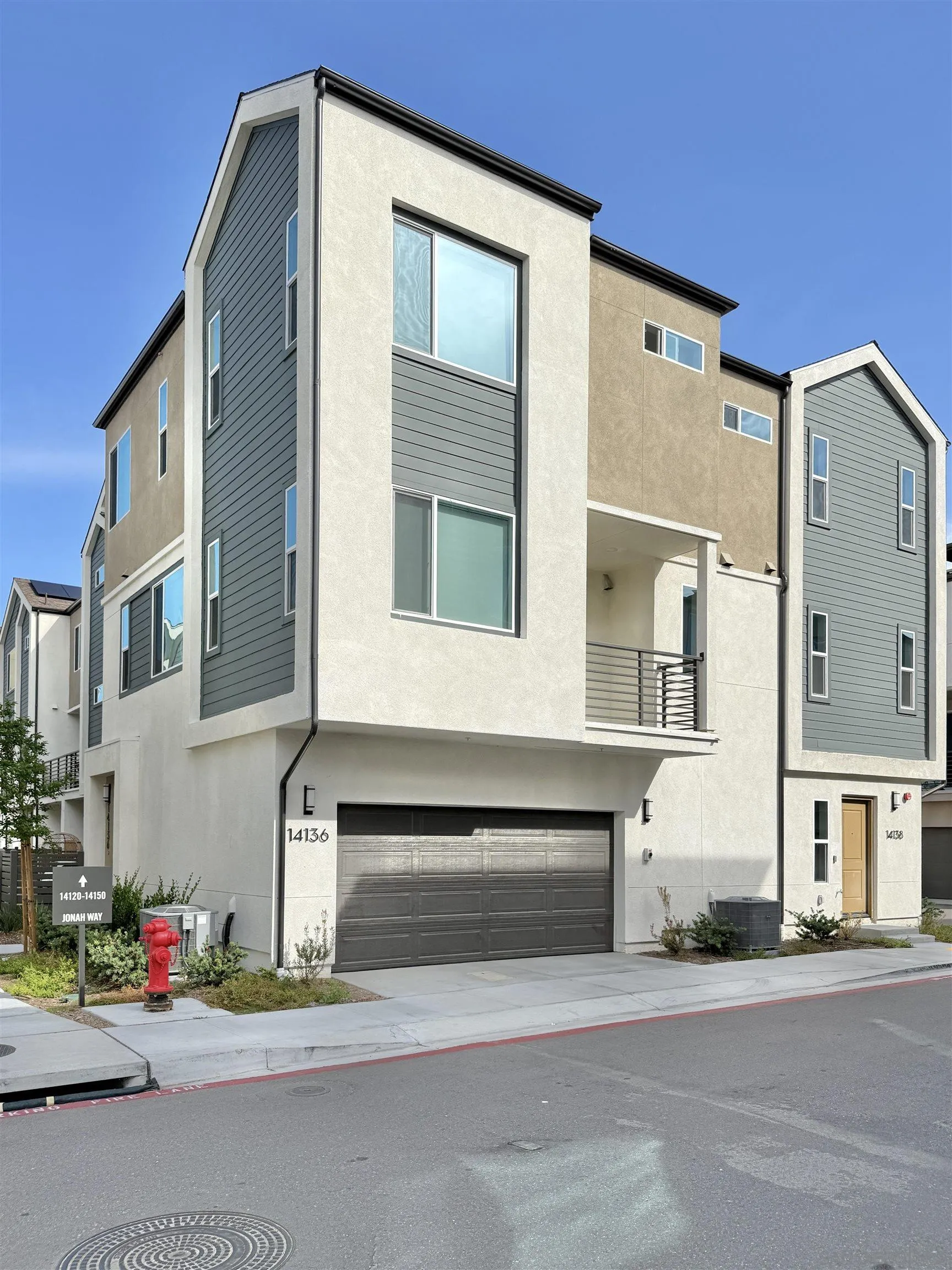 Photo #3: 260009798 Listing: Photo #3