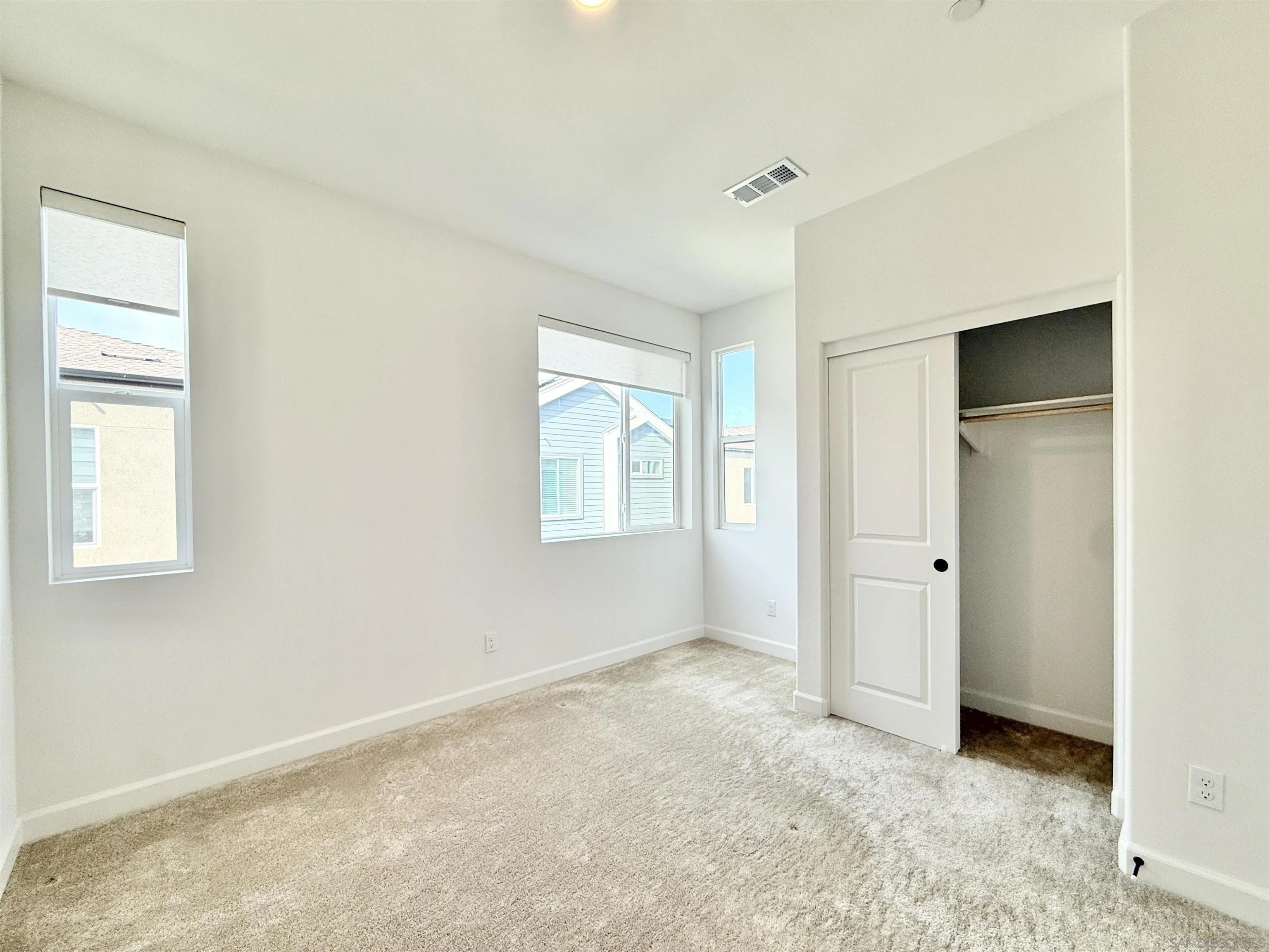 Photo #12: 260009798 Listing: Photo #12