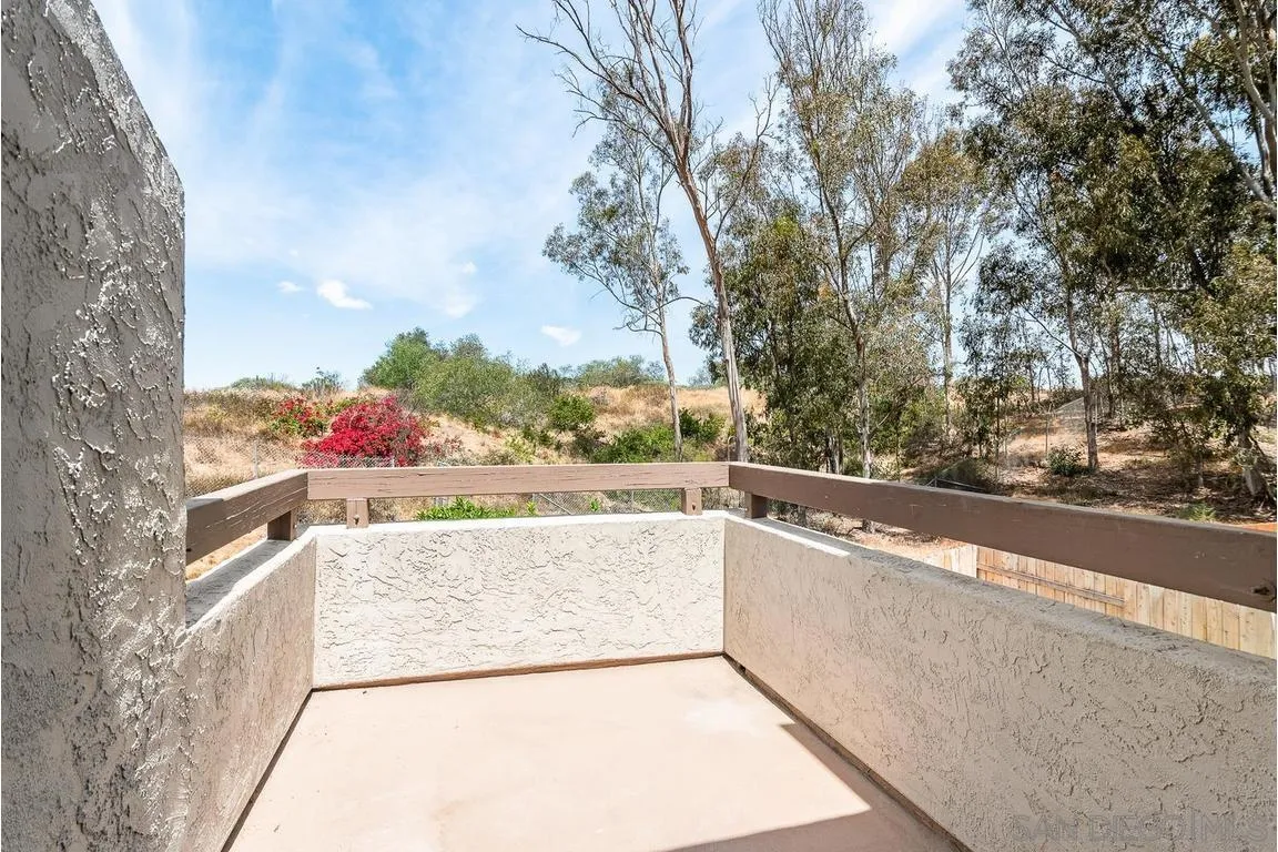 https://cdn.realtyfeed.com/cdn/127/260009800/21bb6b004c725d92f1deff48f56910c5.webp