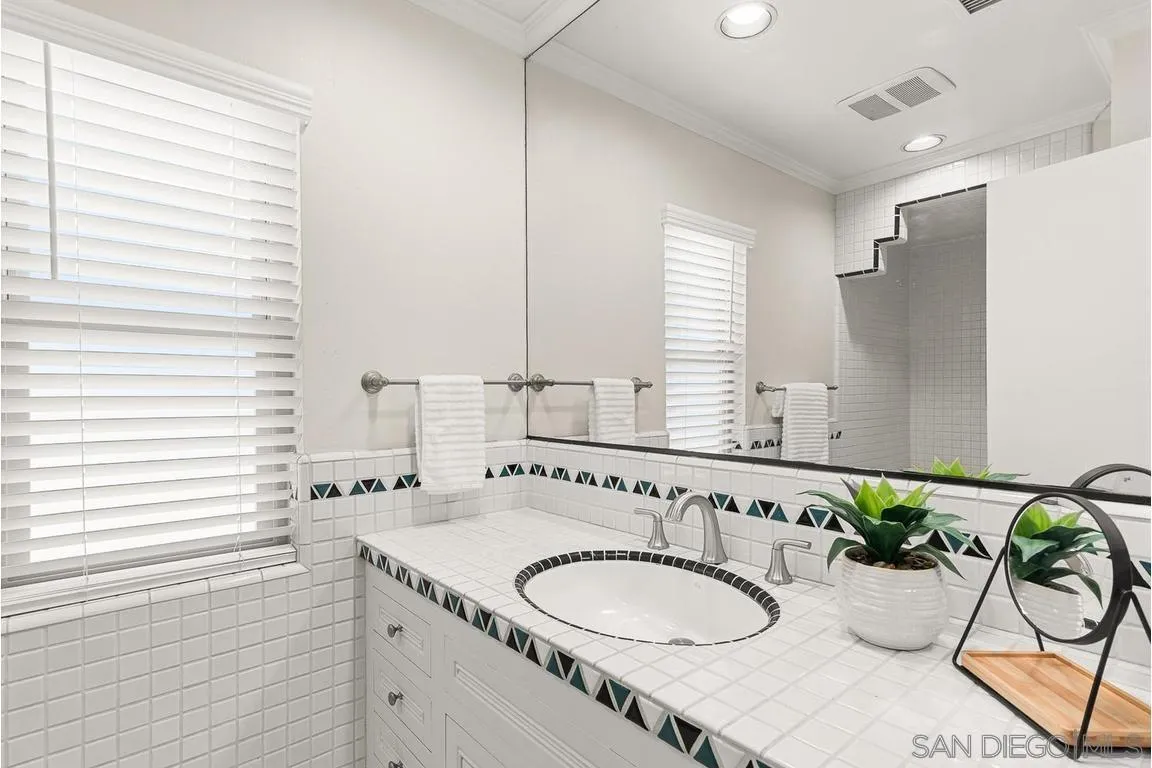 https://cdn.realtyfeed.com/cdn/127/260009800/5da093dc648967d891420b0fdc59f560.webp