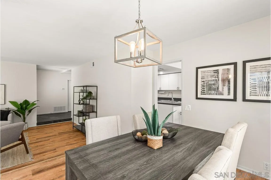 https://cdn.realtyfeed.com/cdn/127/260009800/7bd60818d7a77acbf8528500d673326f.webp