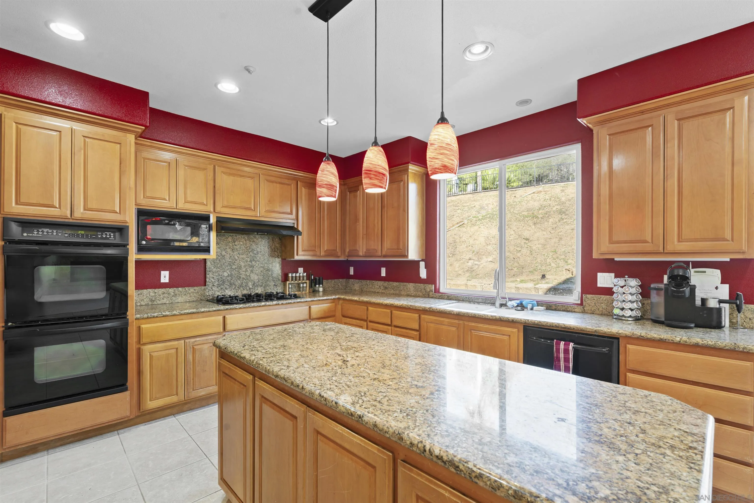 https://cdn.realtyfeed.com/cdn/127/260009801/ee6204e54ee6b34b51e134427ff82a0d.webp