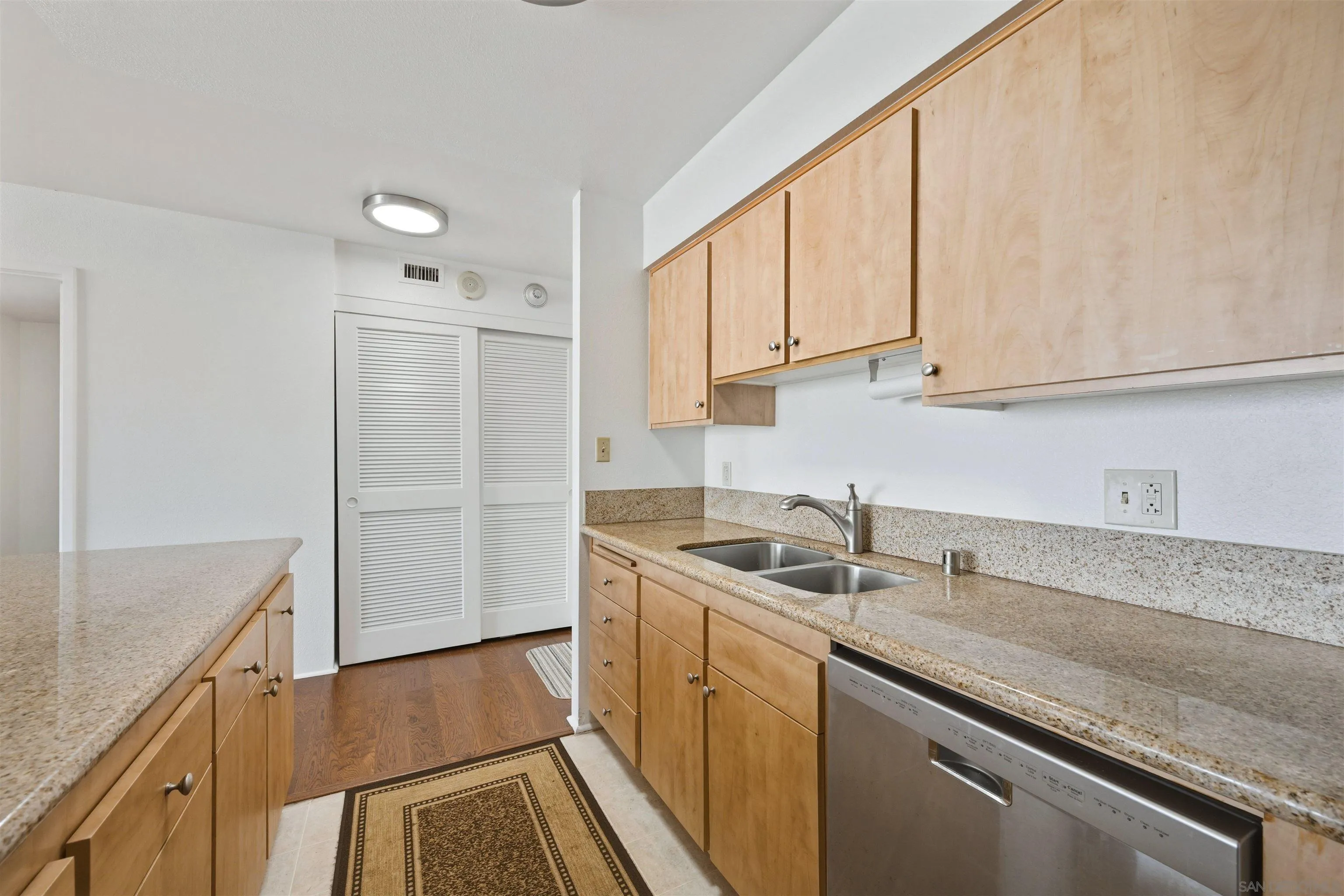 Photo #14: 260009802 Listing: Photo #14