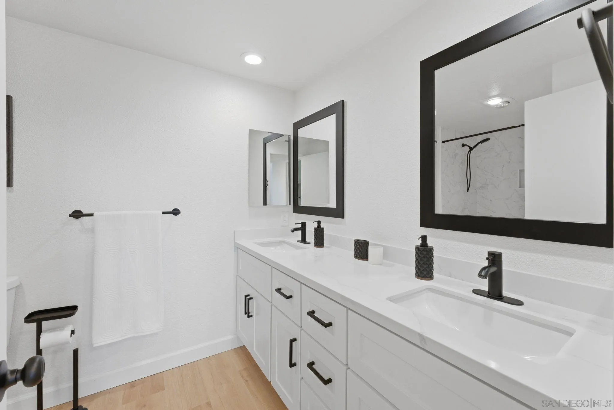 Photo #13: 260009803 Listing: Photo #13