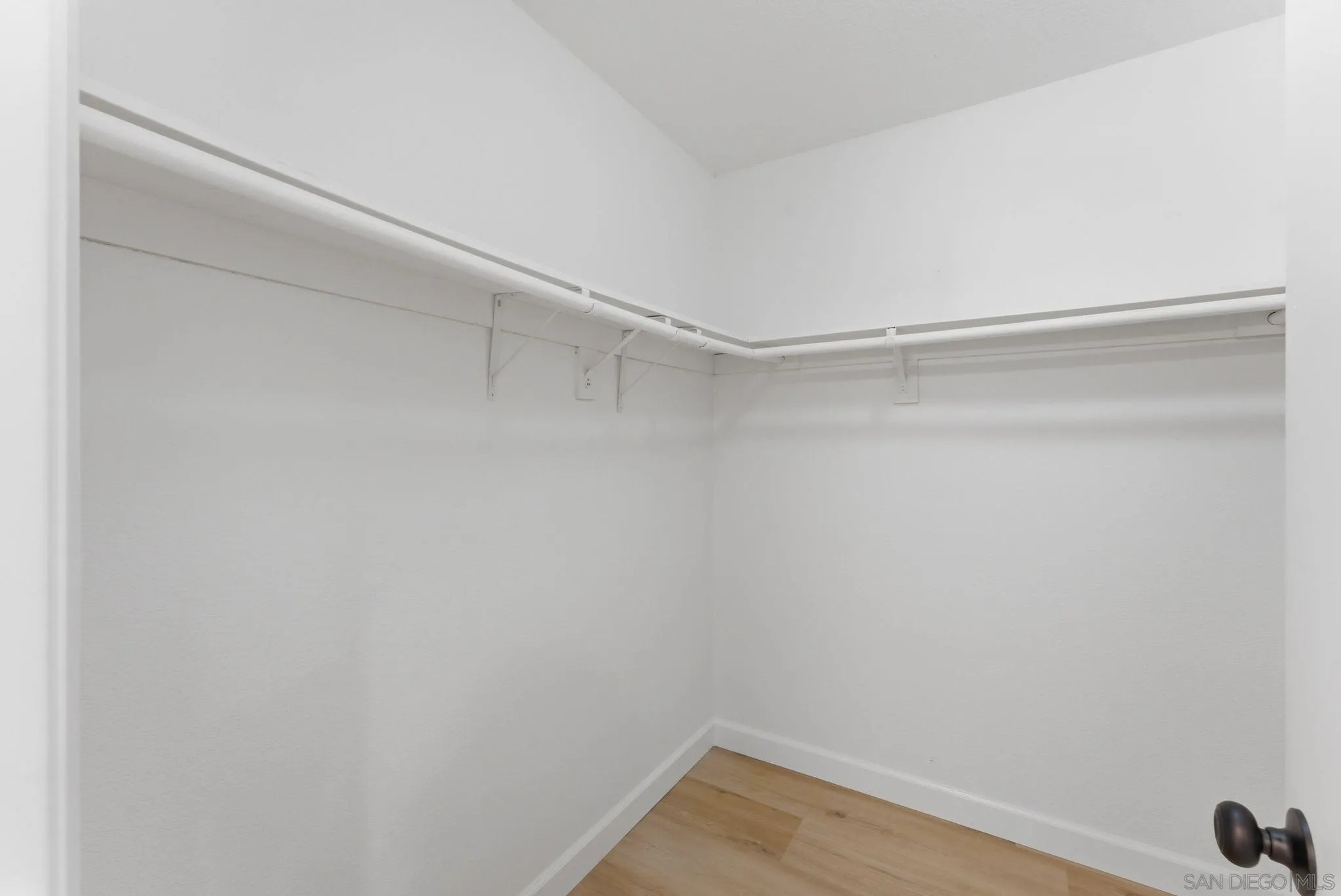 Photo #15: 260009803 Listing: Photo #15