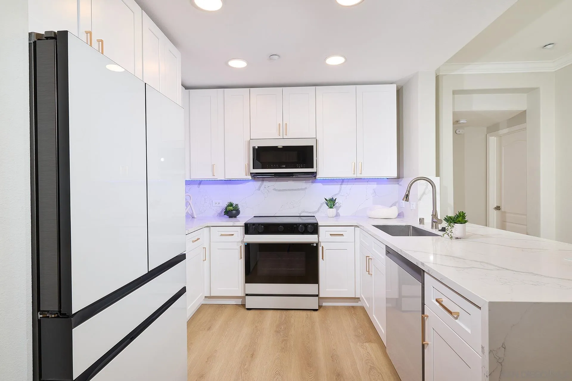 Photo #6: 260009805 Listing: Photo #6
