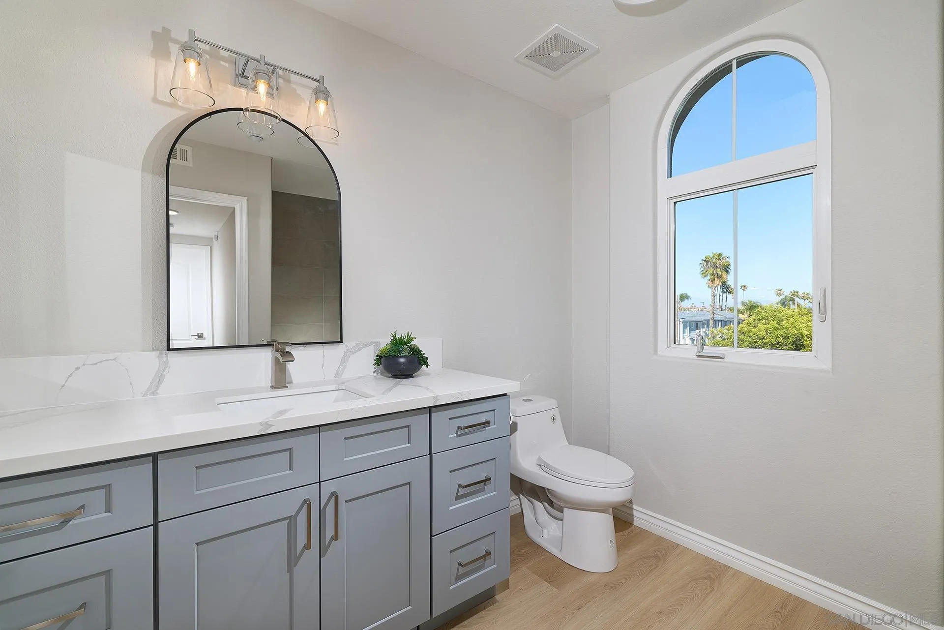 Photo #9: 260009805 Listing: Photo #9