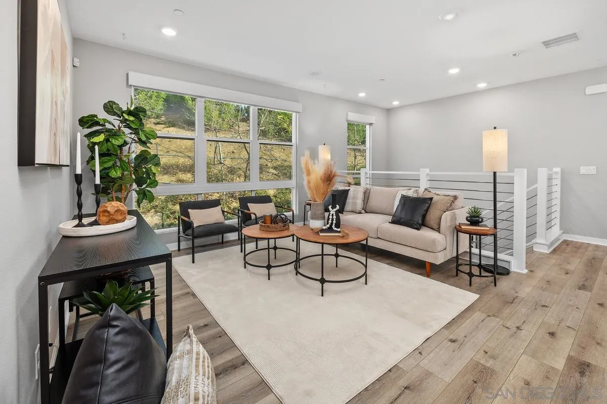 Photo #4: 260009810 Listing: Photo #4