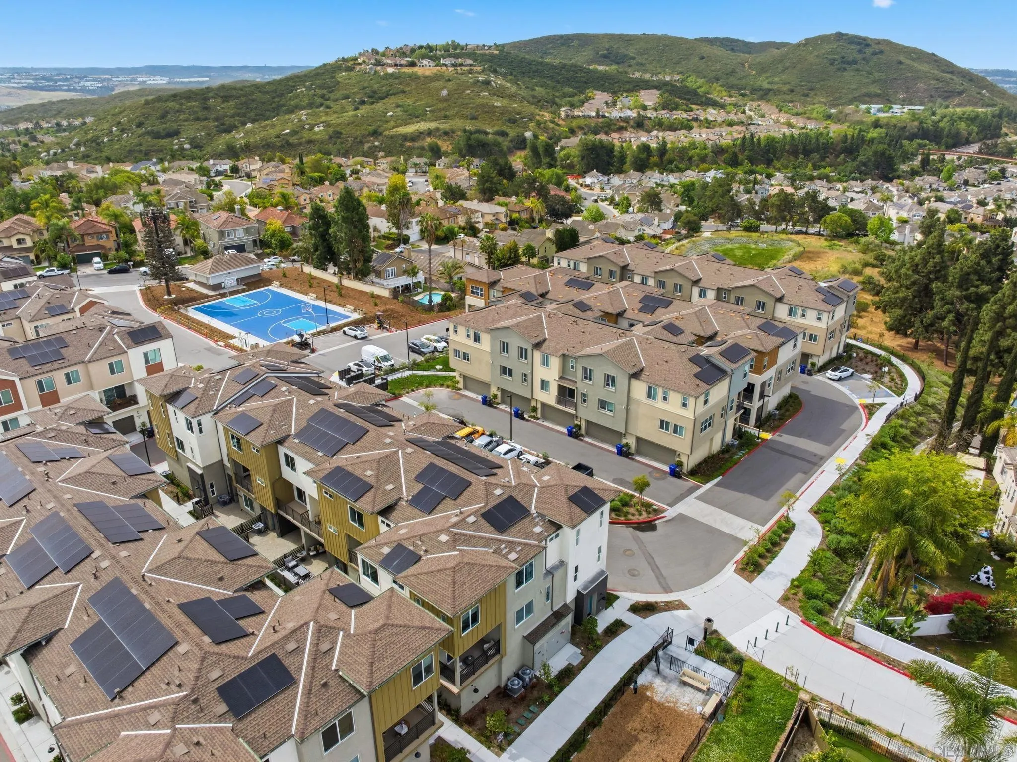 https://cdn.realtyfeed.com/cdn/127/260009812/193294eb29860ab8ee5eac71eb507e90.webp