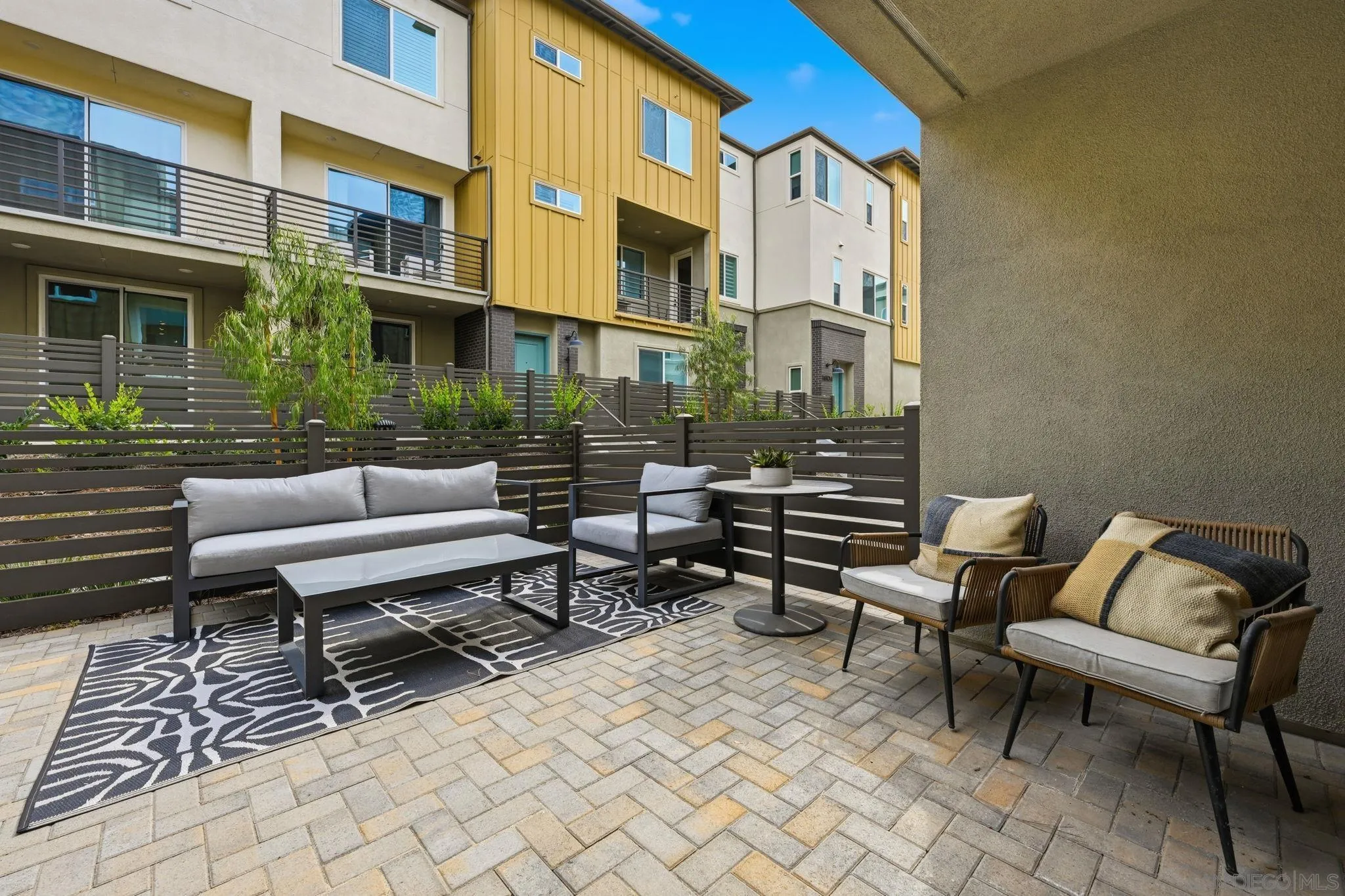 https://cdn.realtyfeed.com/cdn/127/260009812/7f58b510d651a74bf9c60184075aa447.webp