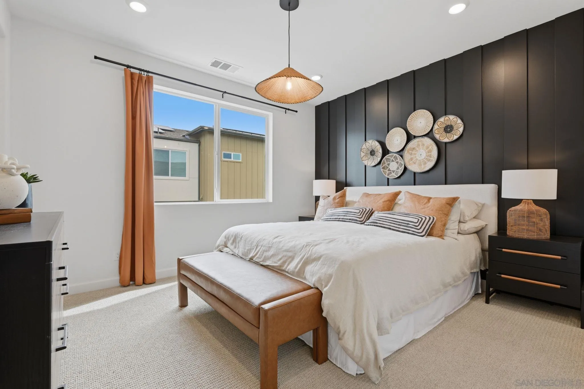 https://cdn.realtyfeed.com/cdn/127/260009812/ca8f998a2939b17ff60a28c96c9bd46c.webp