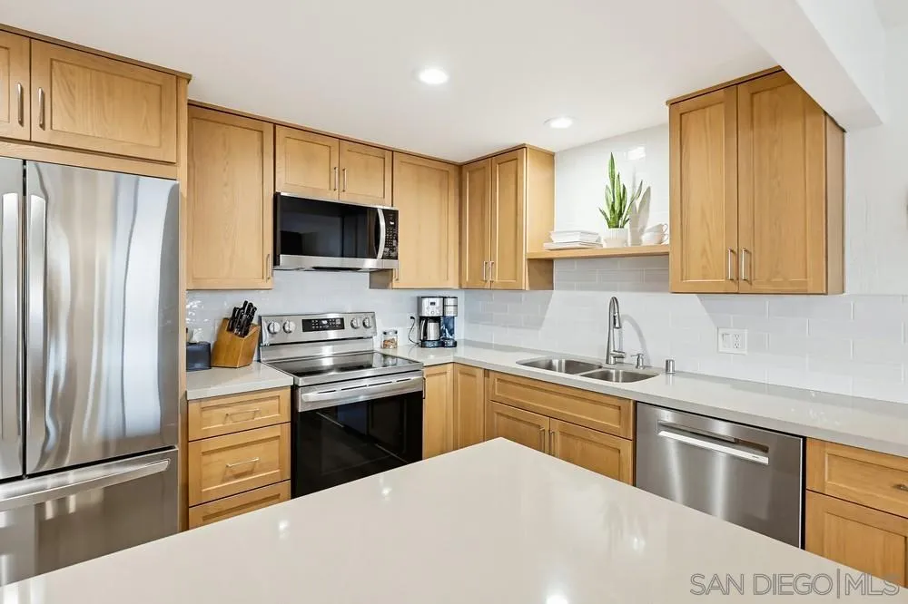 Photo #17: 260009815 Listing: Photo #17