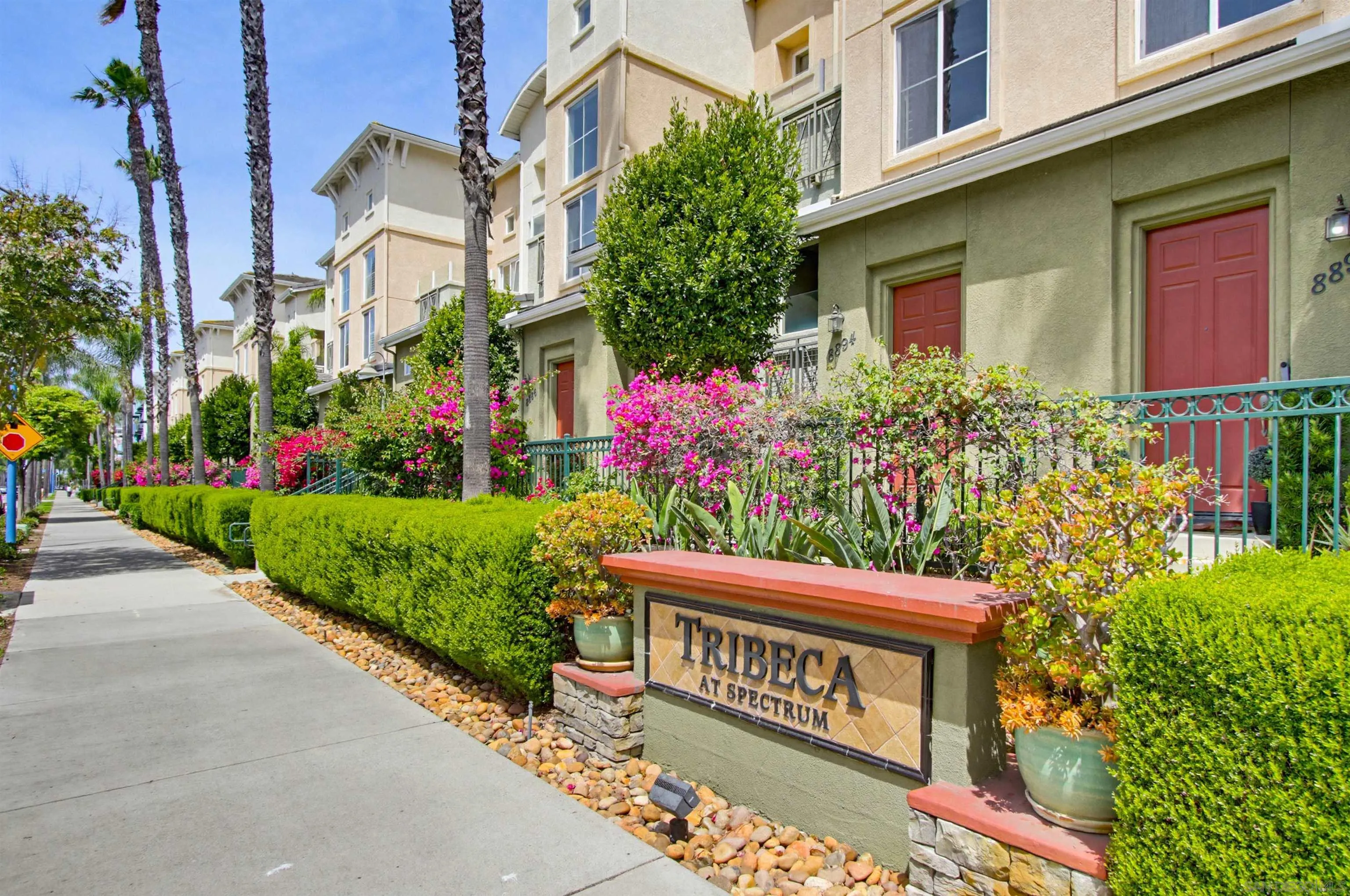 Photo #2: 260009816 Listing: Photo #2