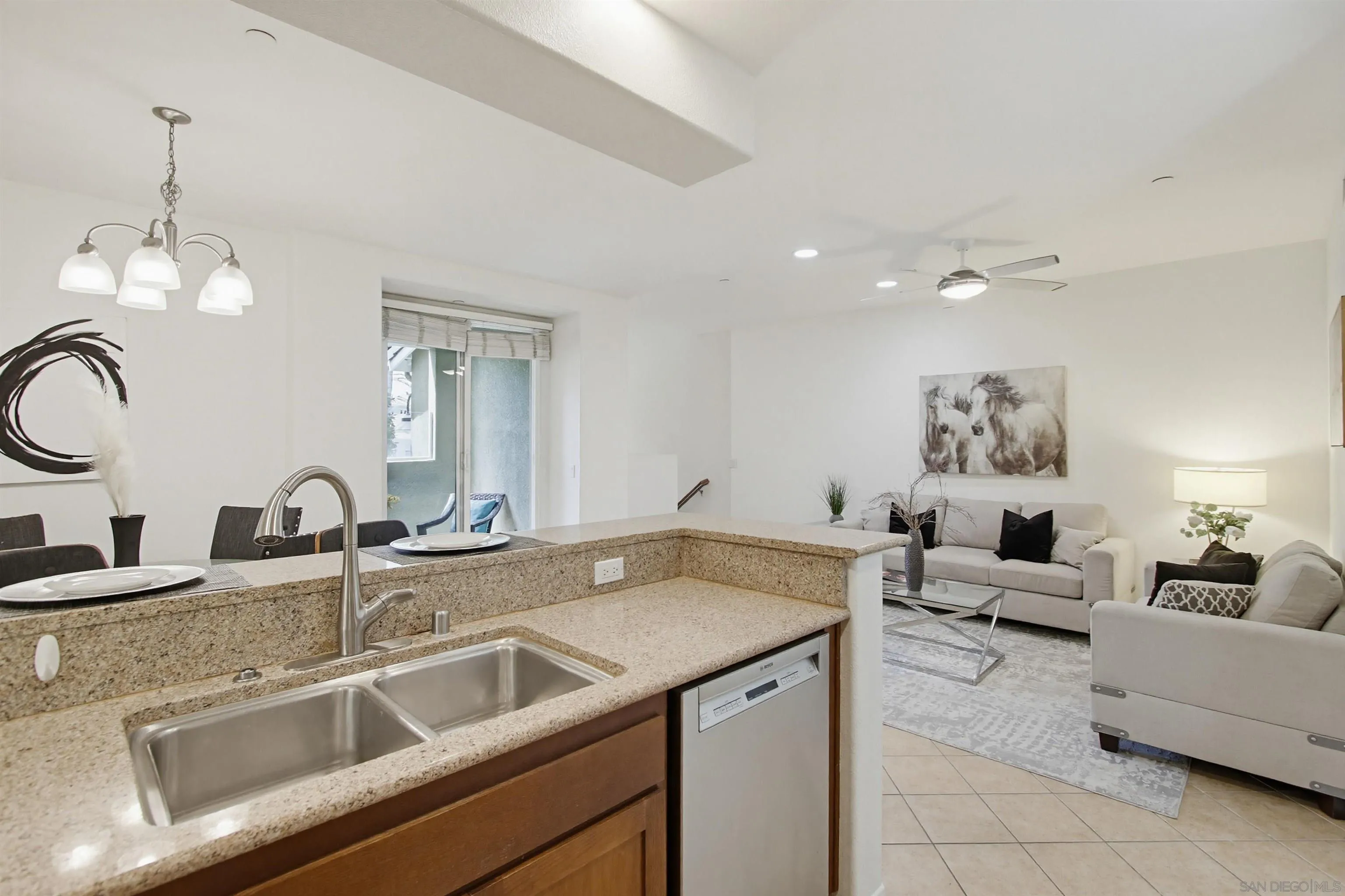 Photo #11: 260009816 Listing: Photo #11