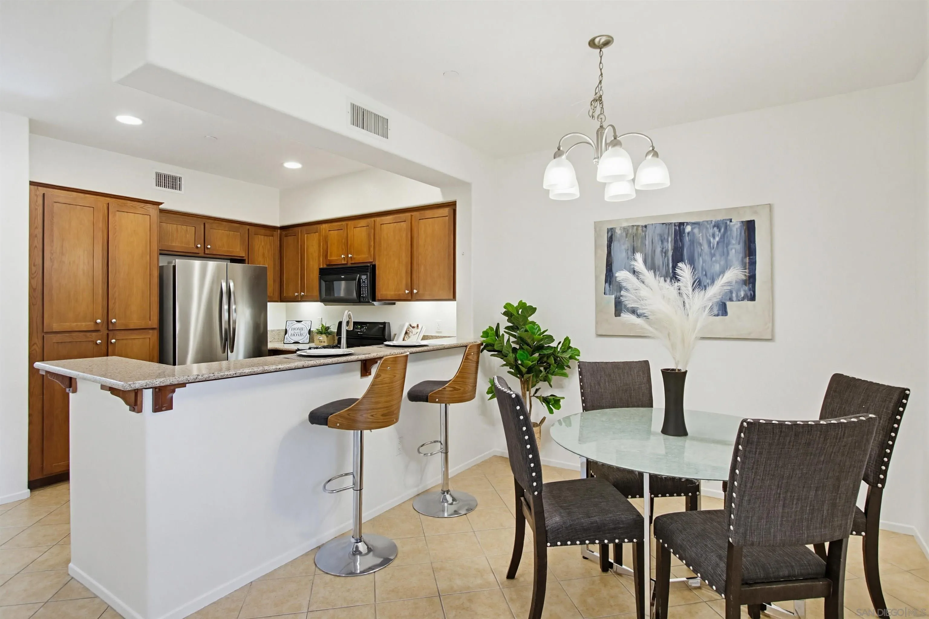 Photo #7: 260009816 Listing: Photo #7