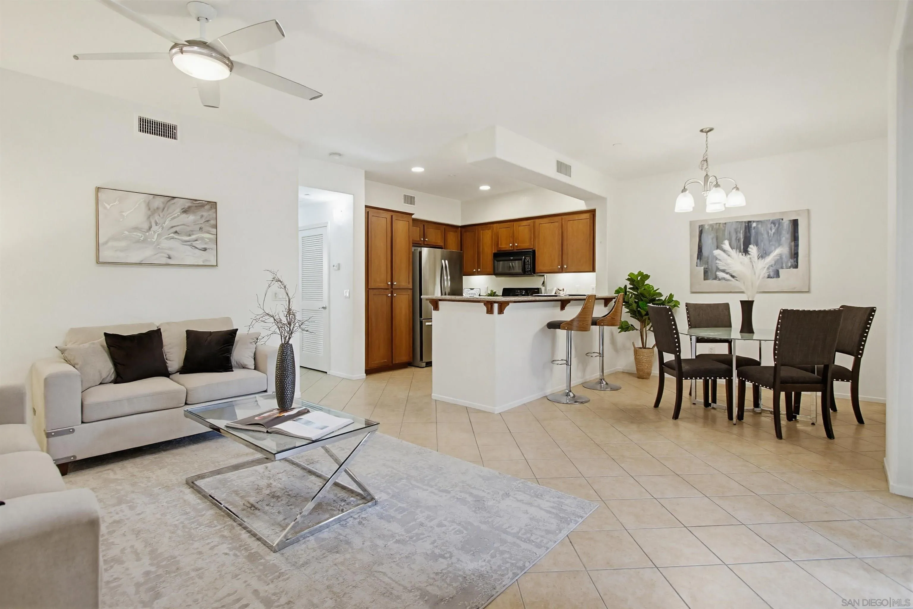 2936 Buena Creek, Vista, CA, 92084