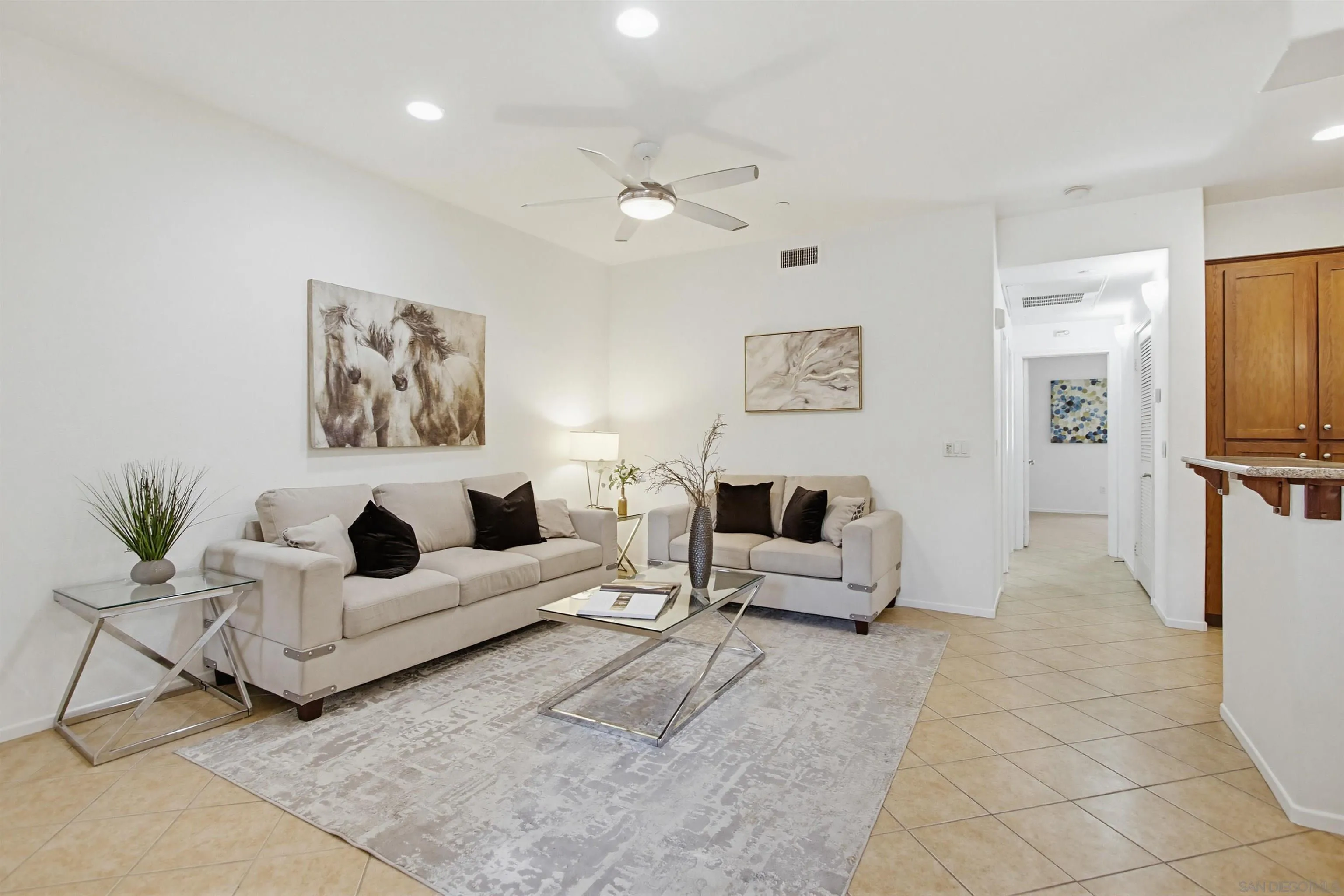 Photo #5: 260009816 Listing: Photo #5