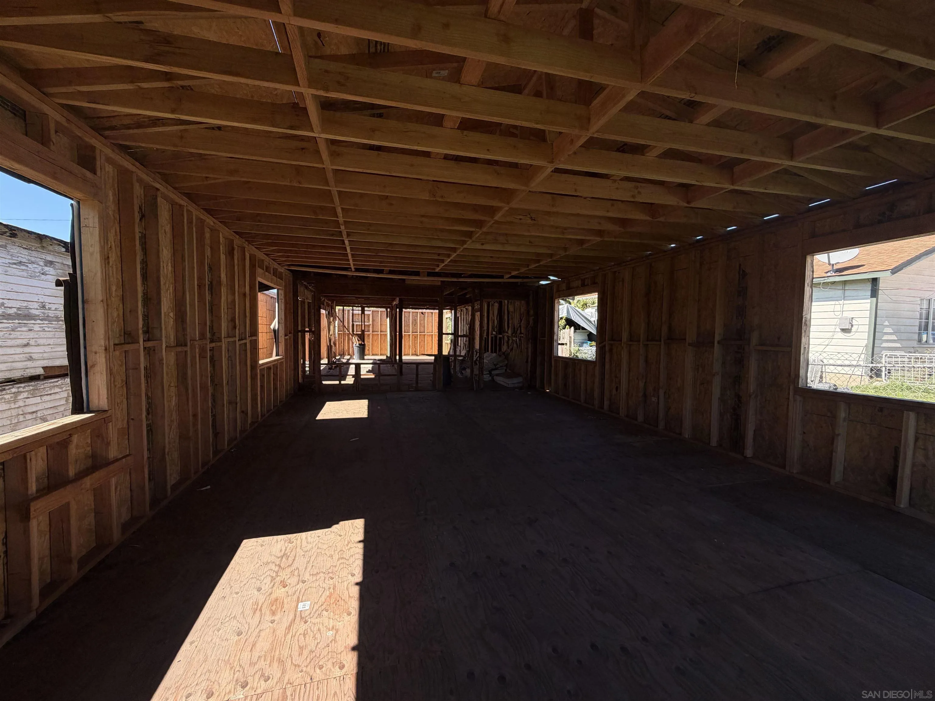 https://cdn.realtyfeed.com/cdn/127/260009819/08ffe366417ffec7e09192c5797222a5.webp