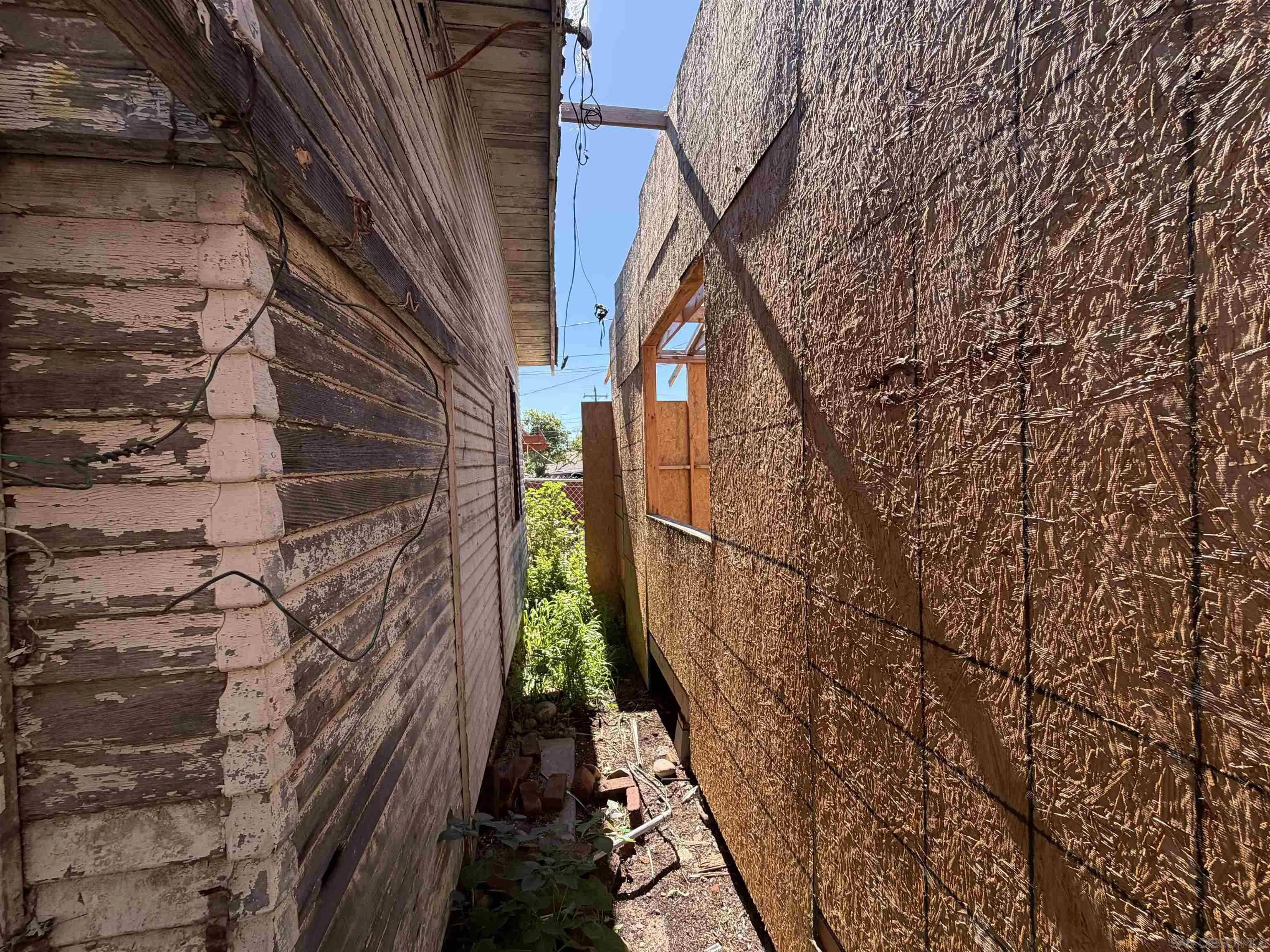 https://cdn.realtyfeed.com/cdn/127/260009819/68ed21c0c1993b10bc655570255142b3.webp
