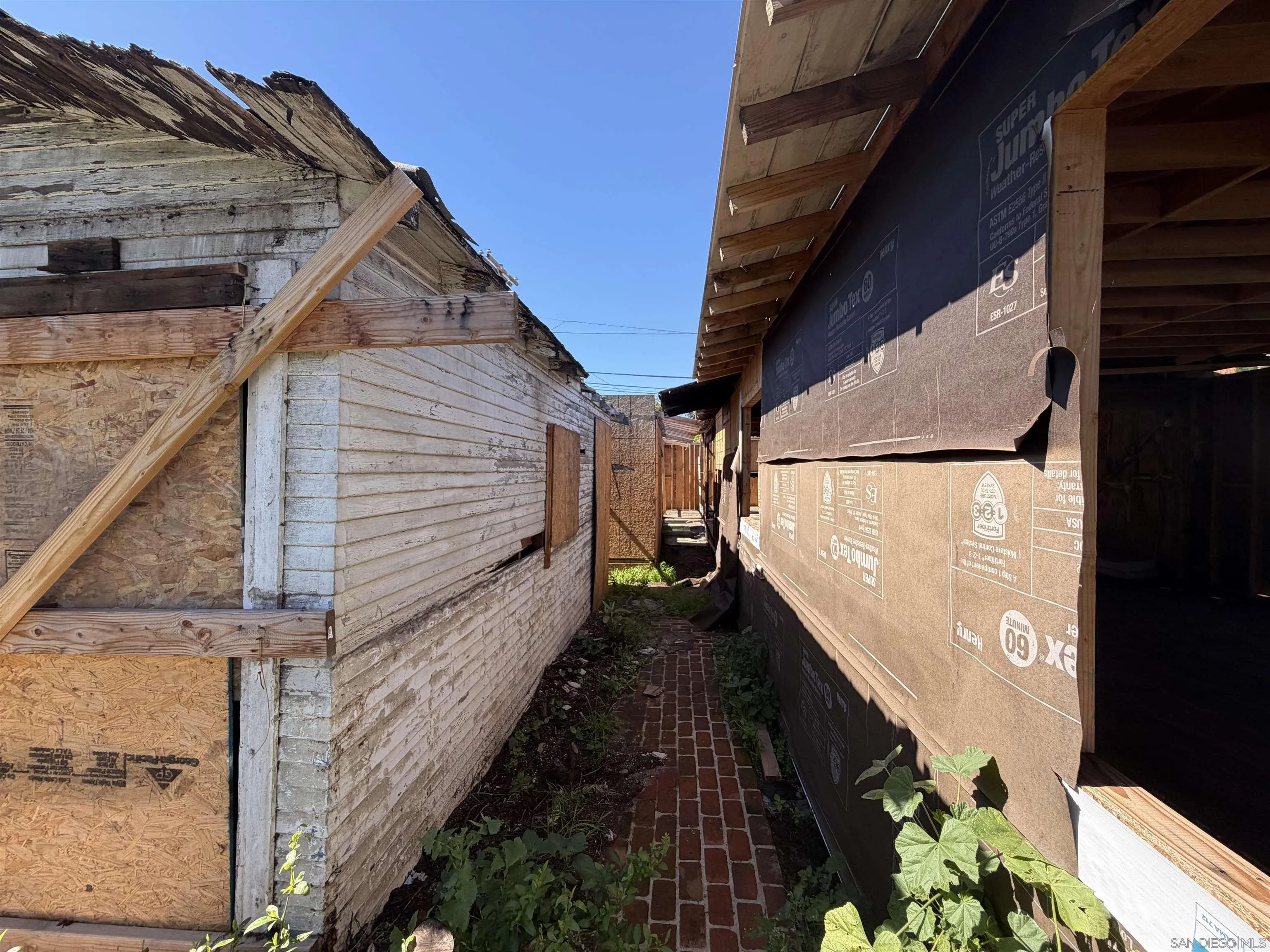 https://cdn.realtyfeed.com/cdn/127/260009819/7667089e12cd5cb41286f40861516948.webp