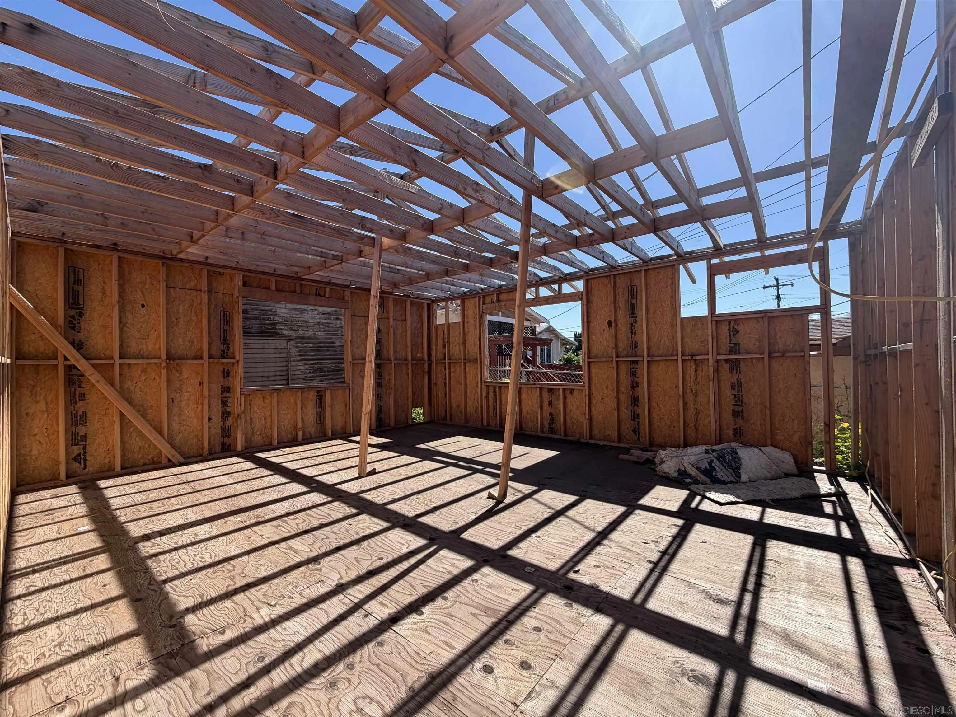 https://cdn.realtyfeed.com/cdn/127/260009819/8af6908f8ede524c7b912ca7b5e8af0b.webp
