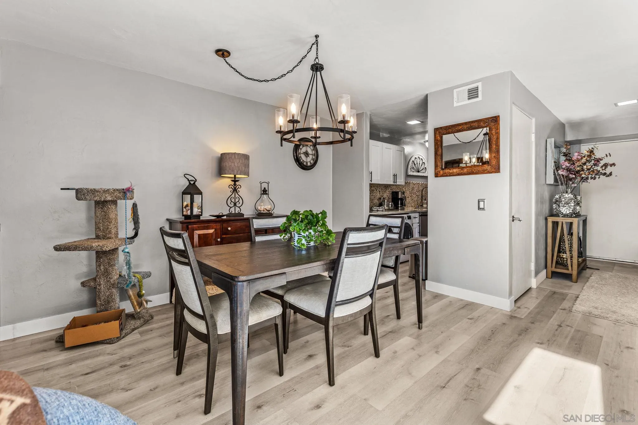 Photo #11: 260009820 Listing: Photo #11