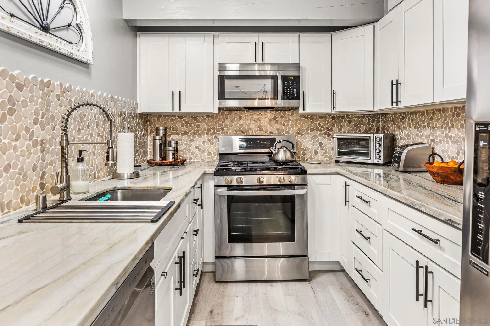 Photo #13: 260009820 Listing: Photo #13