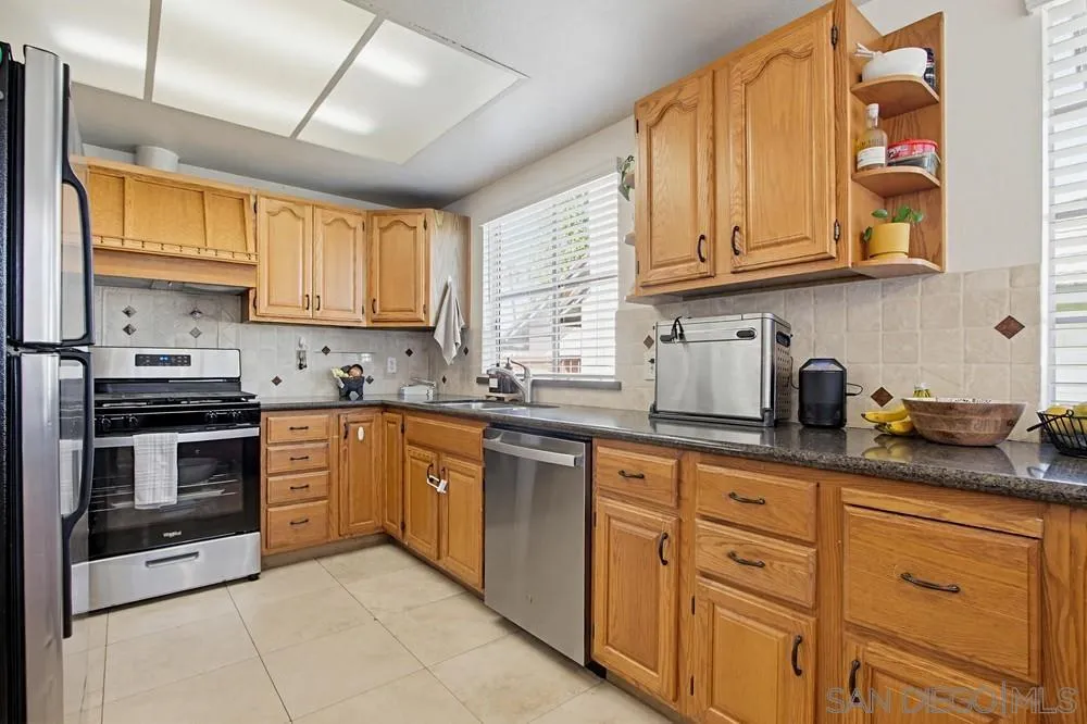 431 Nantucket, Escondido, CA, 92027