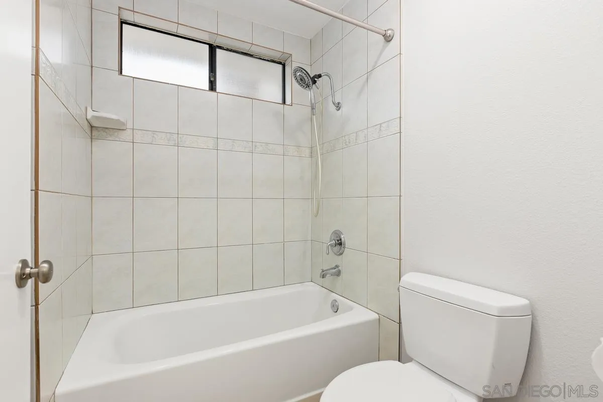 8308 Regents Rd UNIT&nbsp;1o, San Diego, CA, 92122