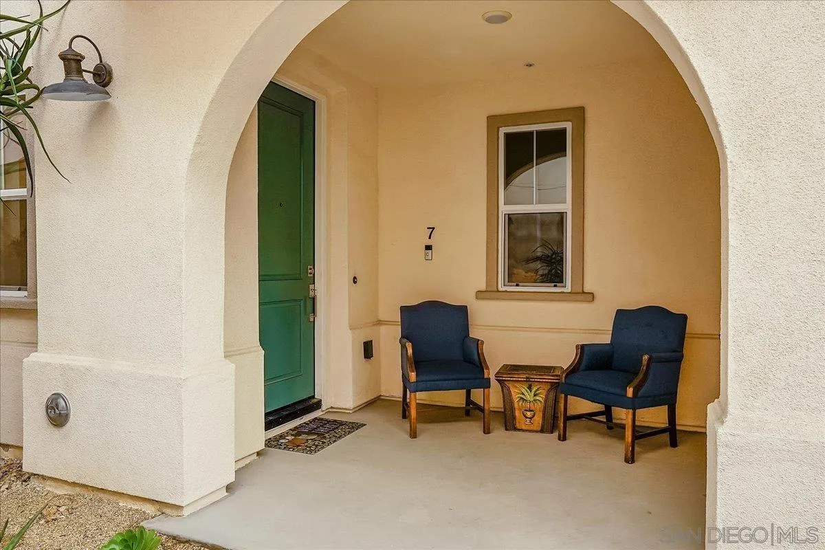 Photo #4: 260009827 Listing: Photo #4