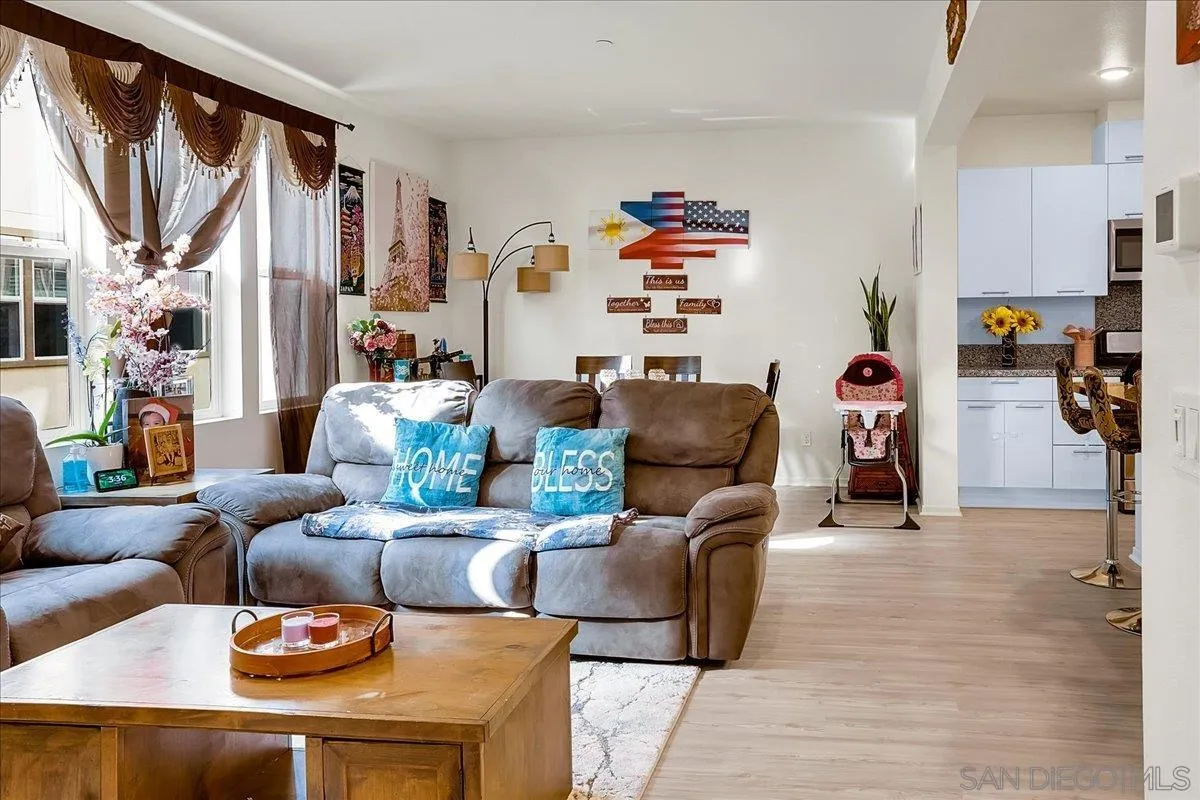 Photo #7: 260009827 Listing: Photo #7