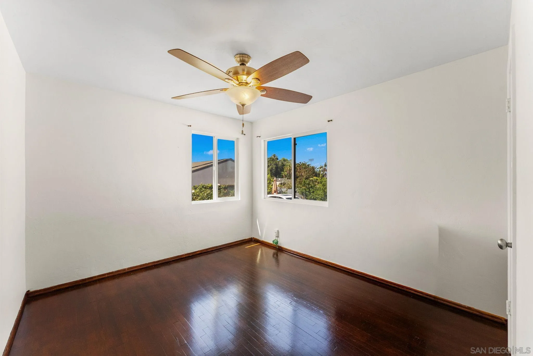 https://cdn.realtyfeed.com/cdn/127/260009831/13f5ced2ad20a9a81ea9f119cc8154cc.webp
