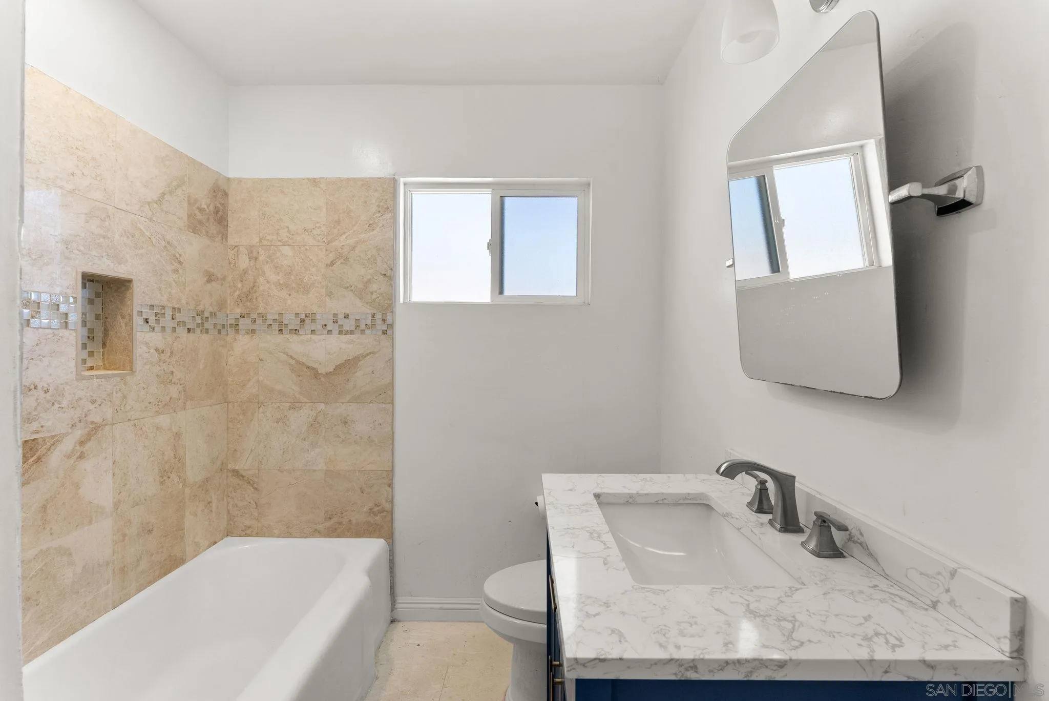 https://cdn.realtyfeed.com/cdn/127/260009831/ee640c3171955bab02436f8f0f687297.webp