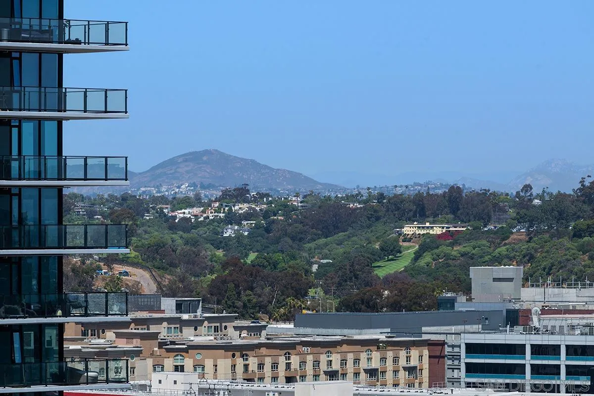 Photo #12: 260009834 Listing: Photo #12