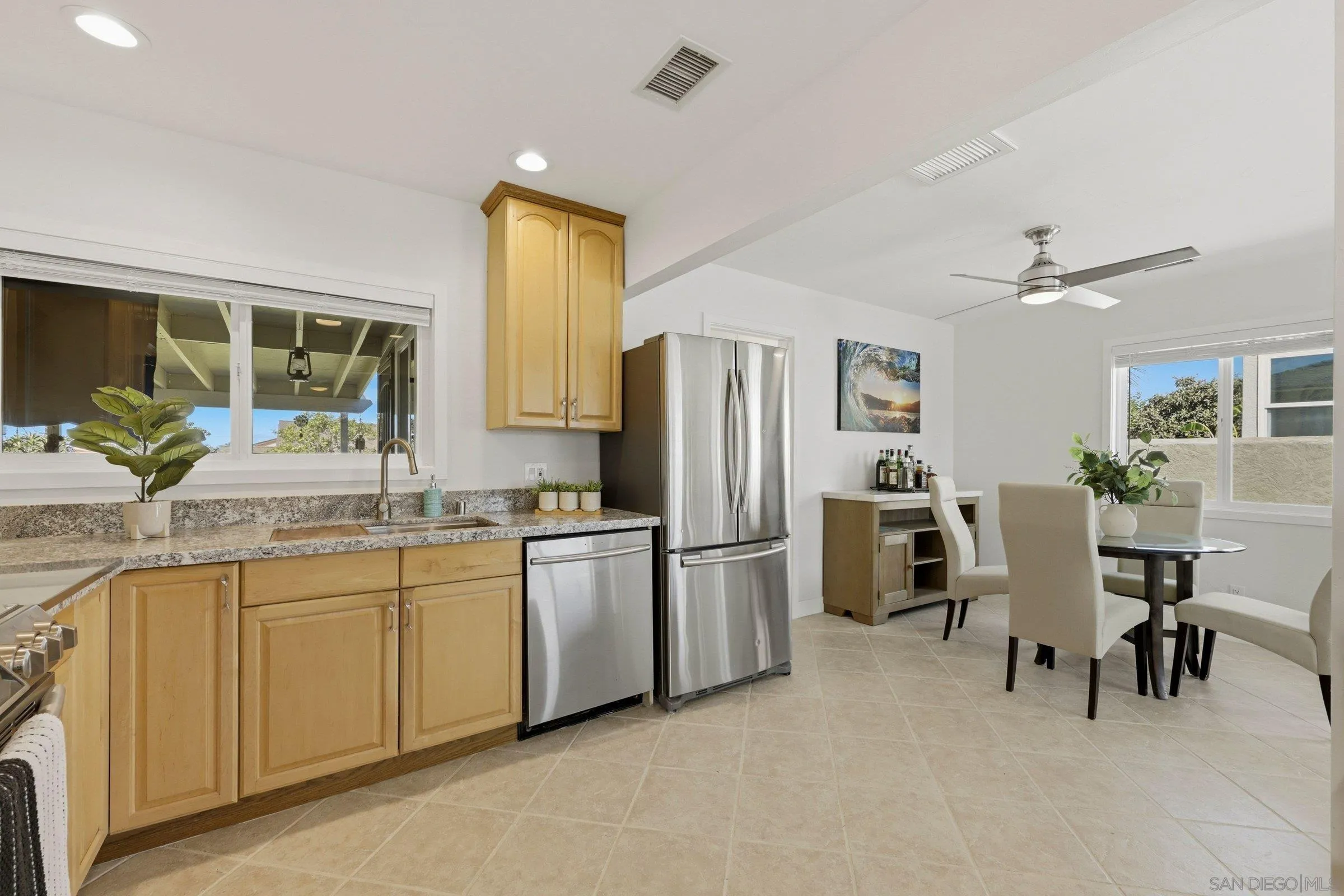 https://cdn.realtyfeed.com/cdn/127/260009836/93bc806c85b91bd75367fe851afe917f.webp