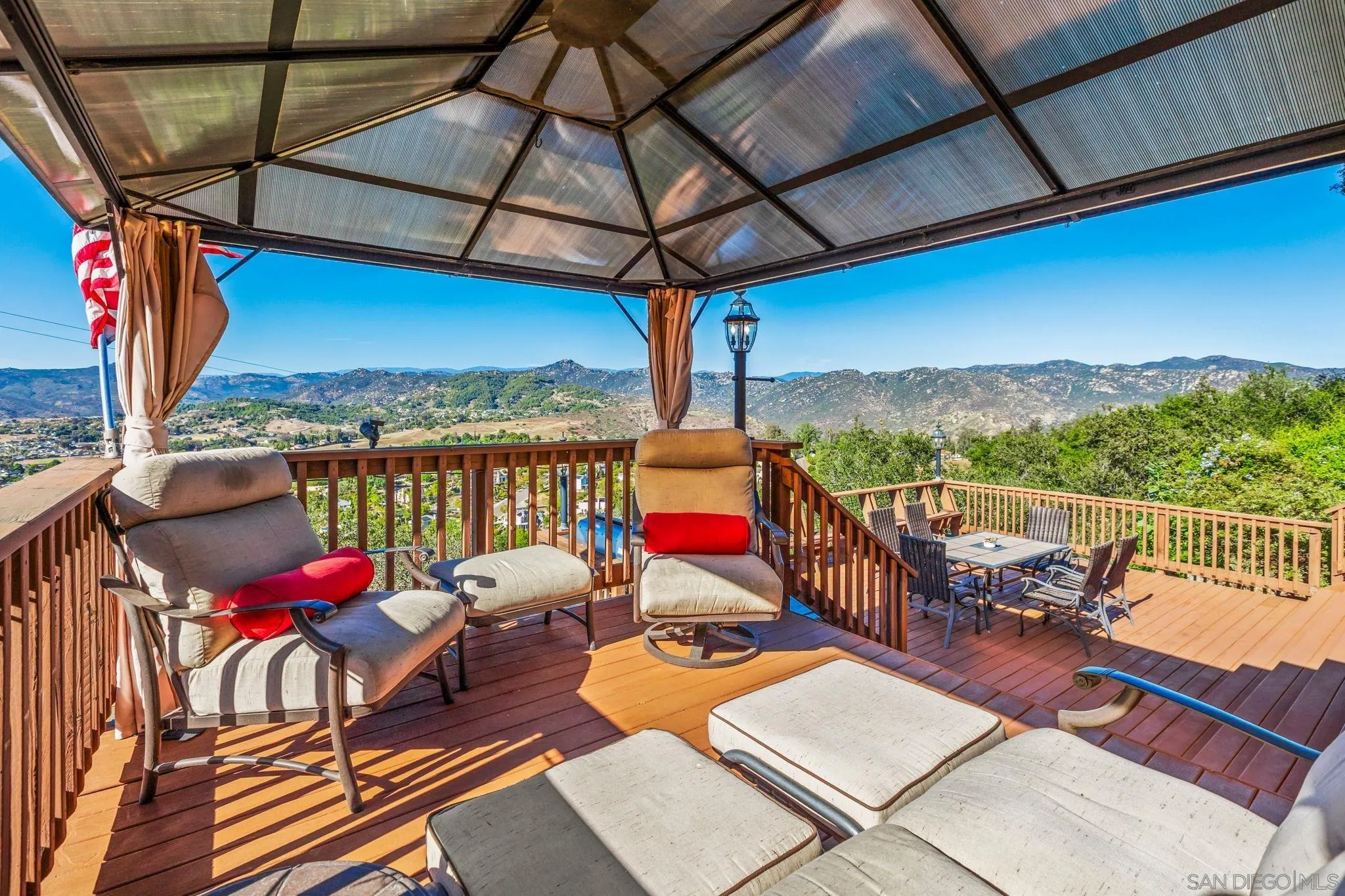 https://cdn.realtyfeed.com/cdn/127/260009838/911e8b6d300e52997cd1d8d433a576f0.webp