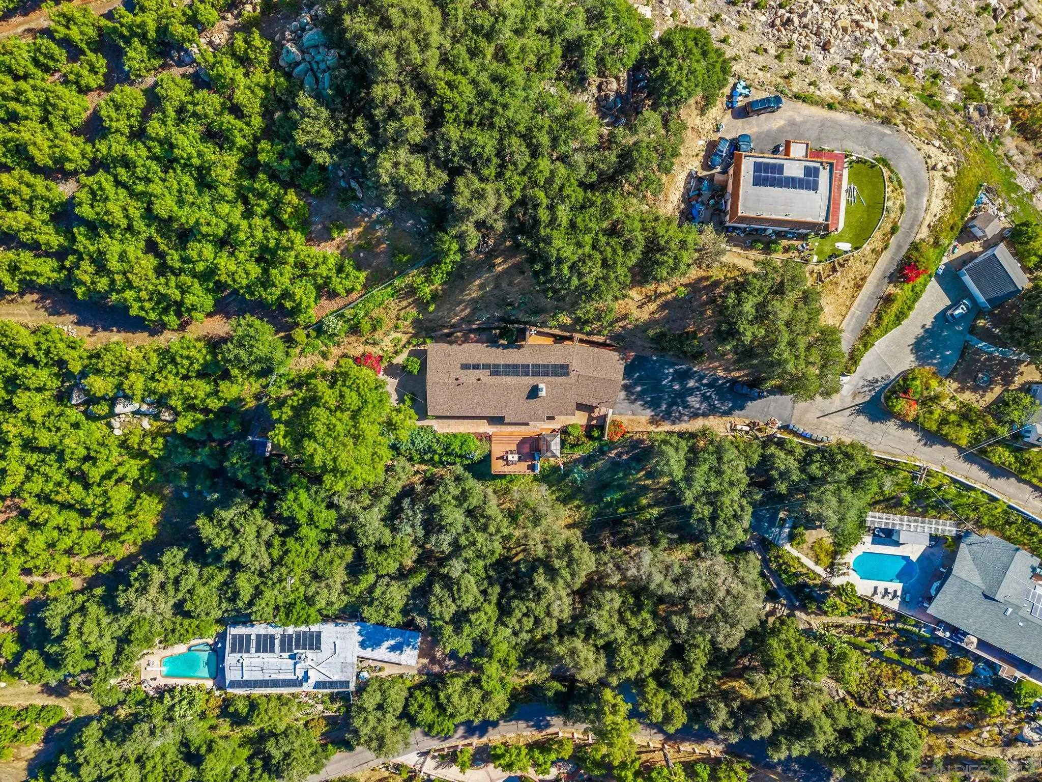 https://cdn.realtyfeed.com/cdn/127/260009838/b81664e4f9feb23874706d60b550554a.webp