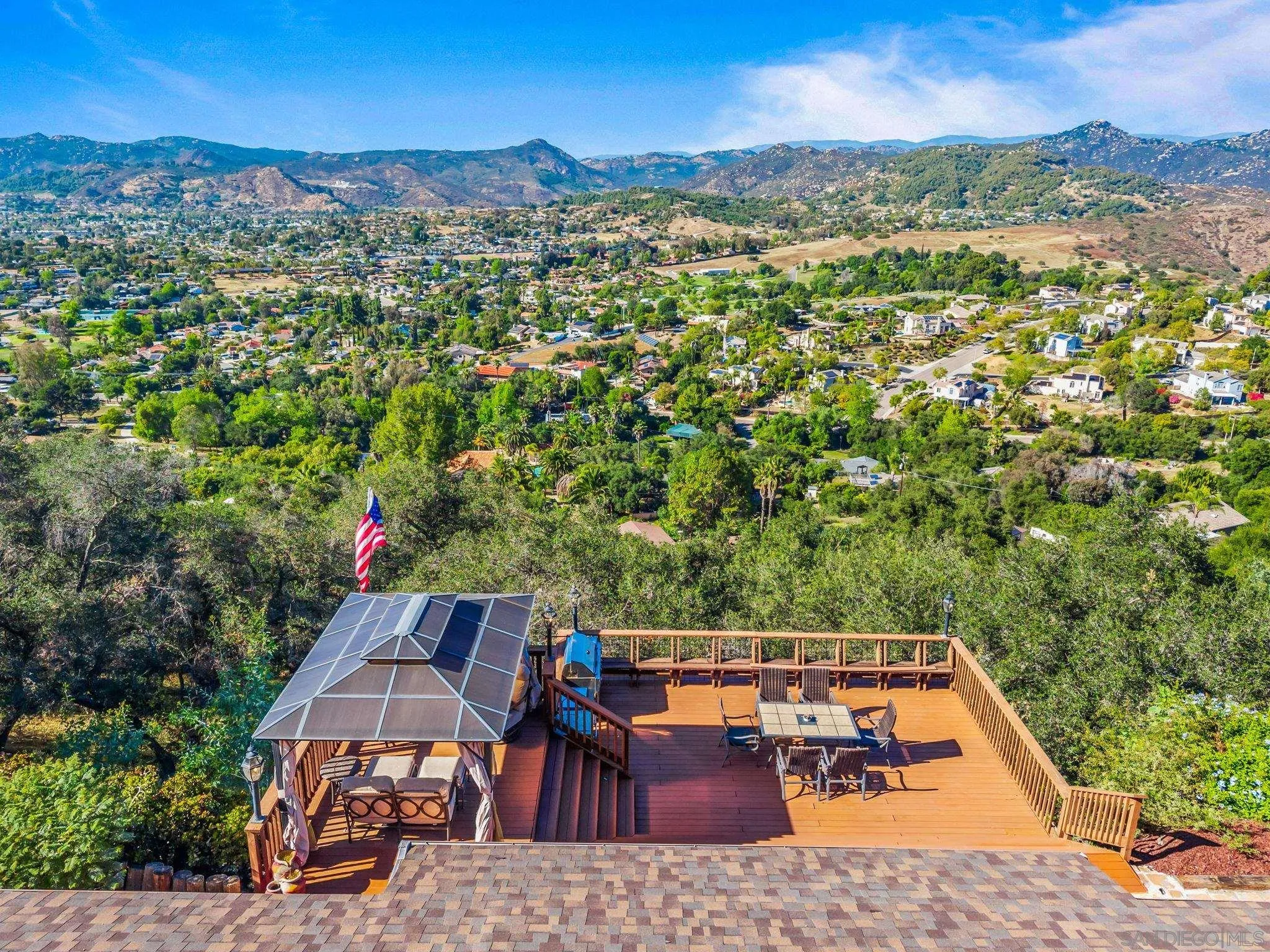 https://cdn.realtyfeed.com/cdn/127/260009838/e6c969f83d29d837b72b2c5be2f4ca31.webp