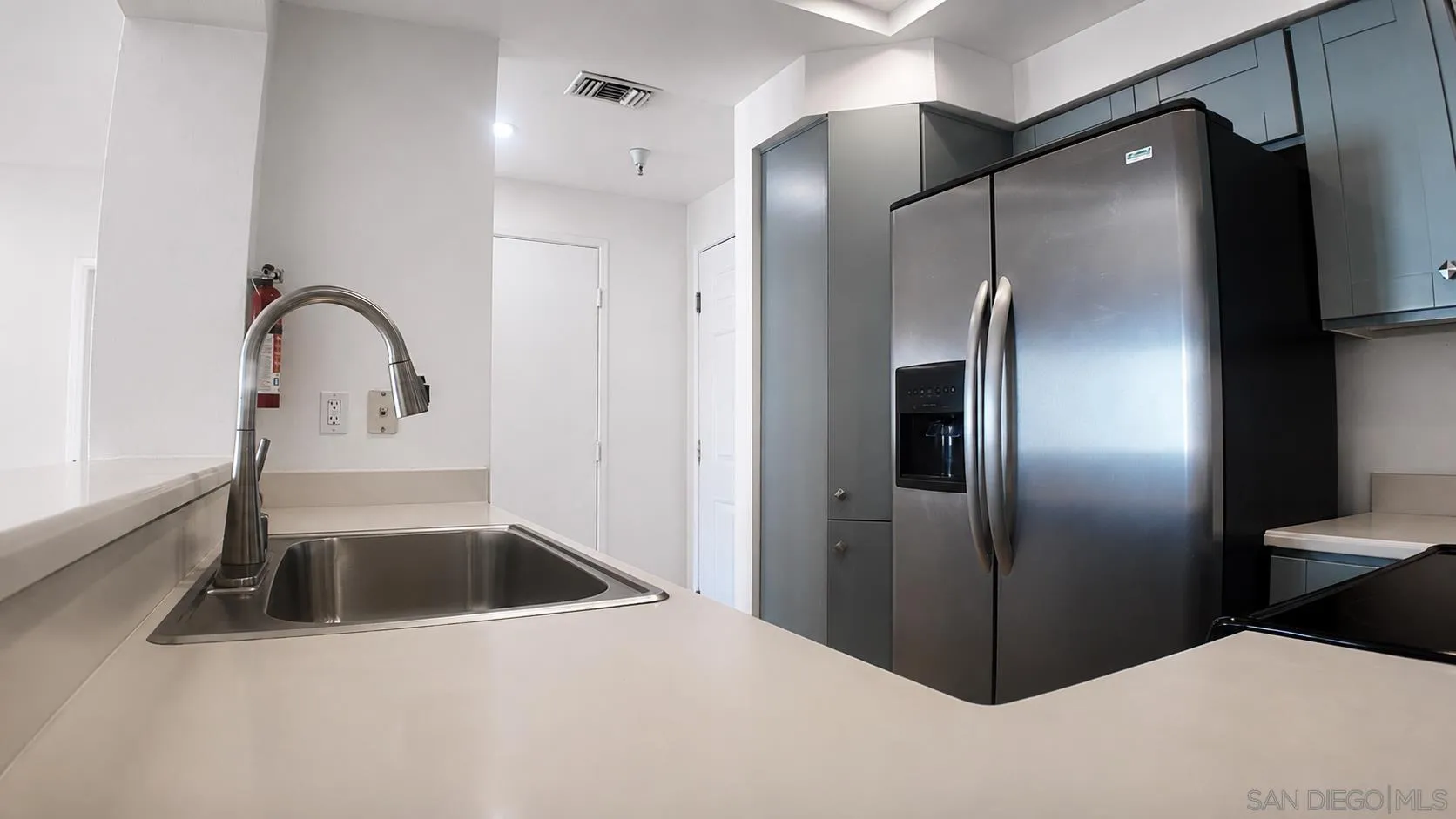 655 Columbia St Unit 313, San Diego, CA 92101 - Photo 4 of 35, San Diego, CA