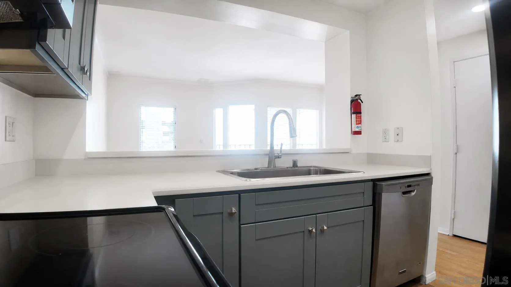 655 Columbia St Unit 313, San Diego, CA 92101 - Photo 2 of 35, San Diego, CA