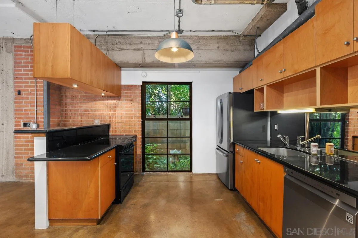 Photo #13: 260009843 Listing: Photo #13