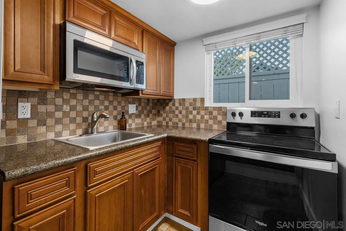 Photo #7: 260009849 Listing: Photo #7