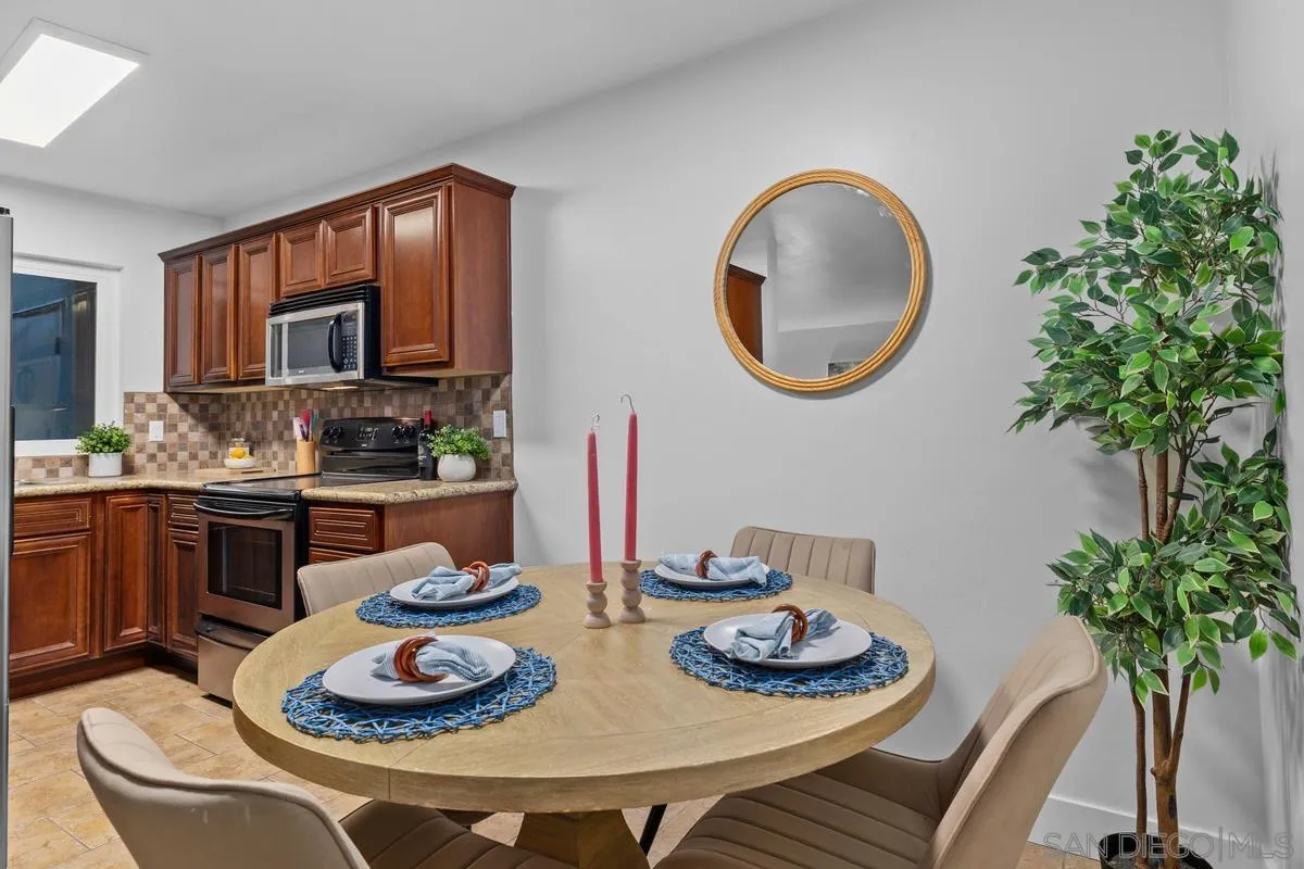 Photo #12: 260009849 Listing: Photo #12